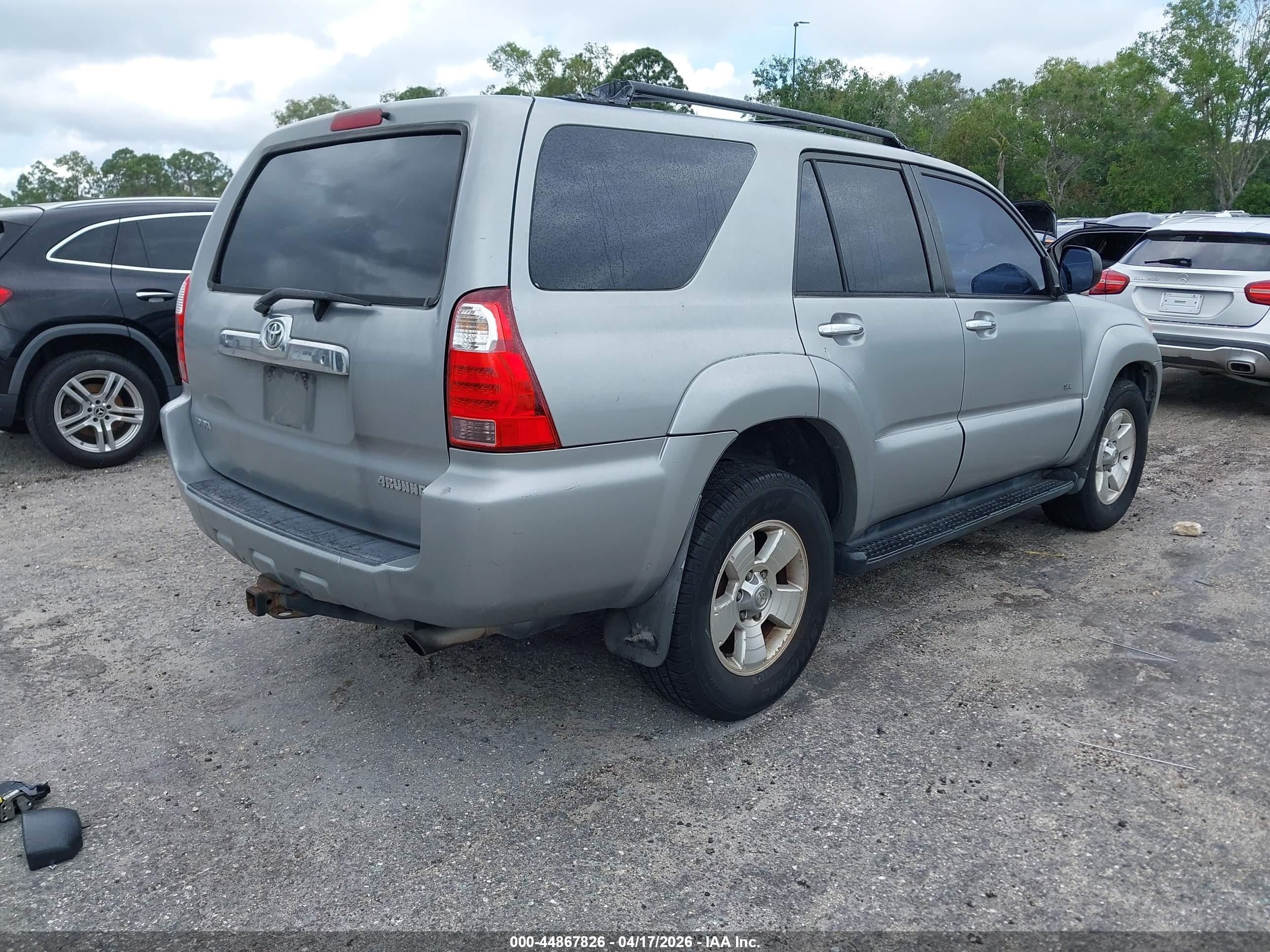 TOYOTA 4RUNNER image 4