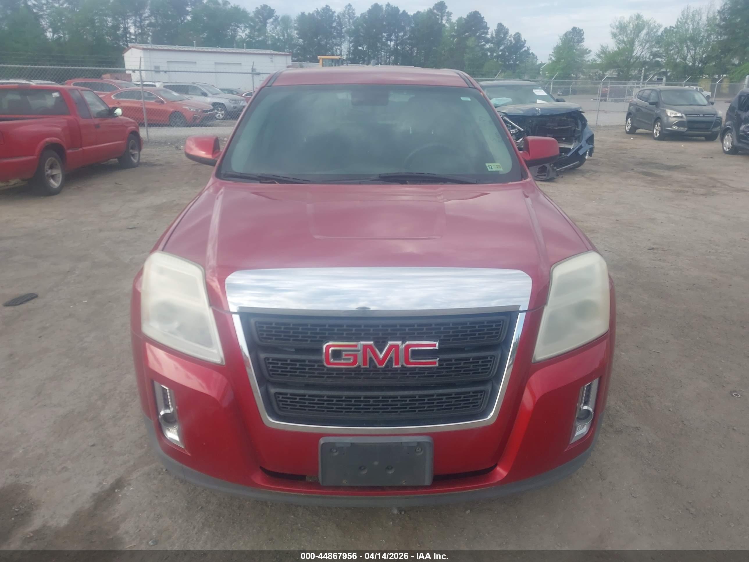GMC TERRAIN image 6