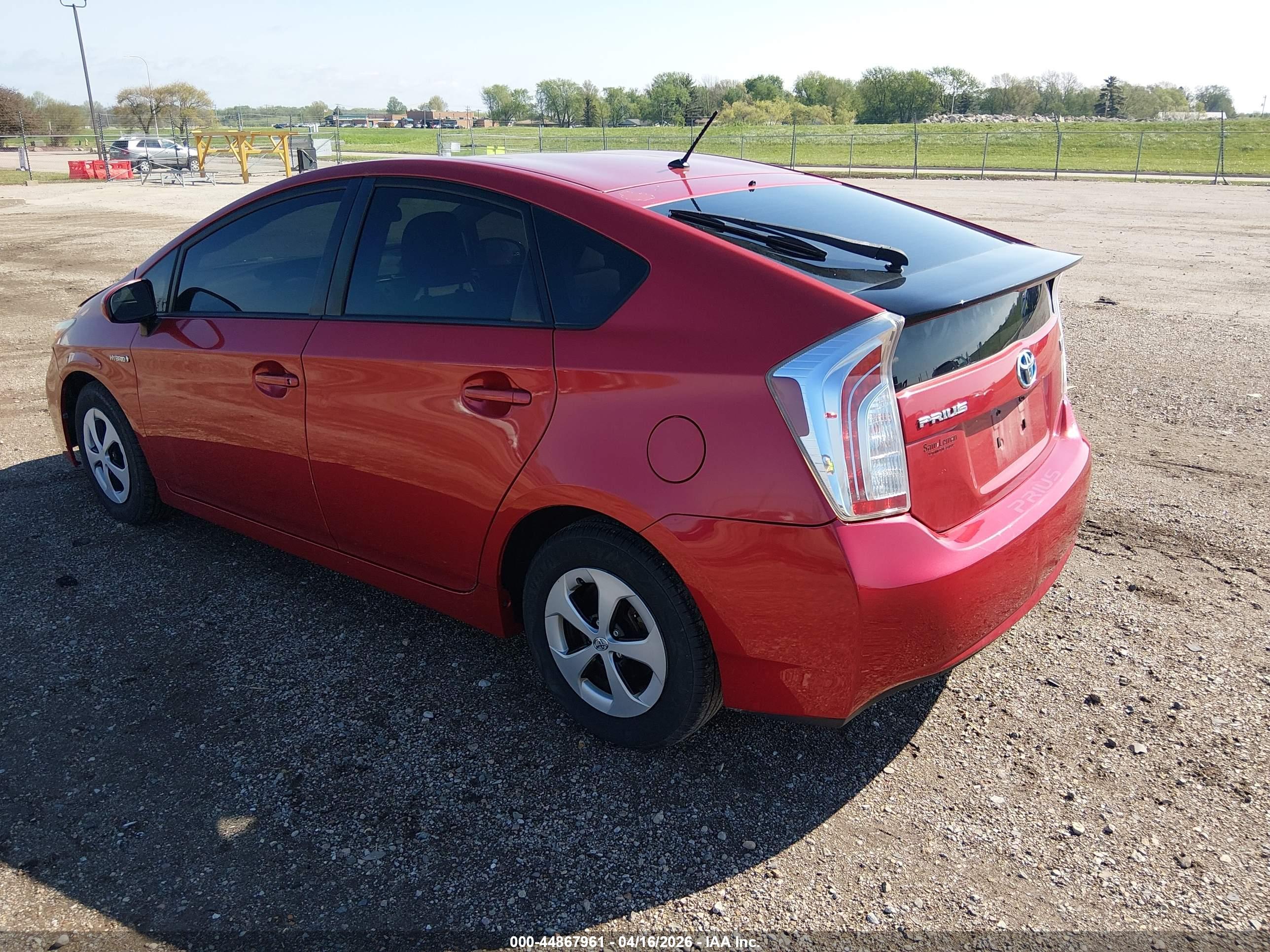 TOYOTA PRIUS image 3
