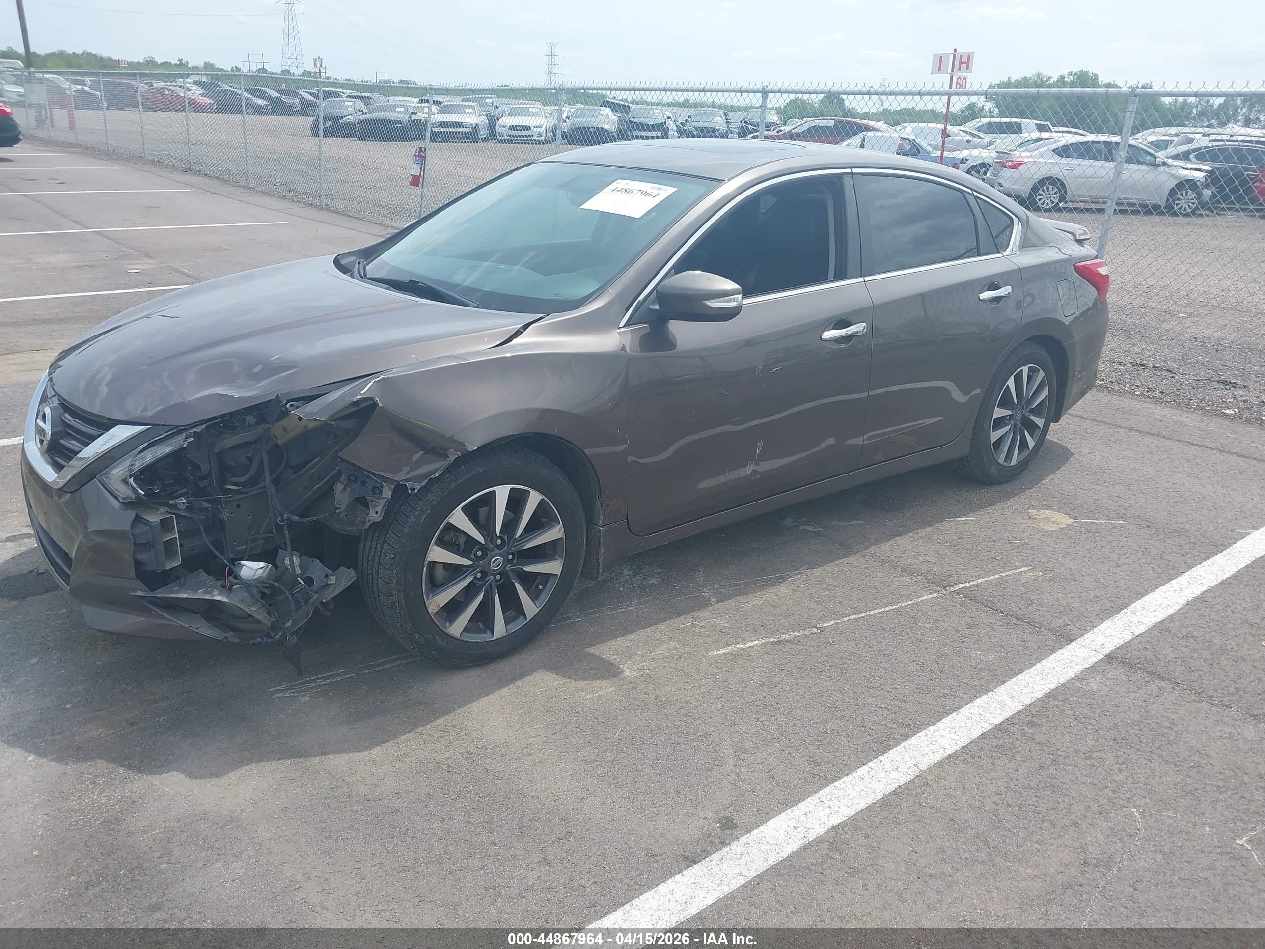 NISSAN ALTIMA image 2