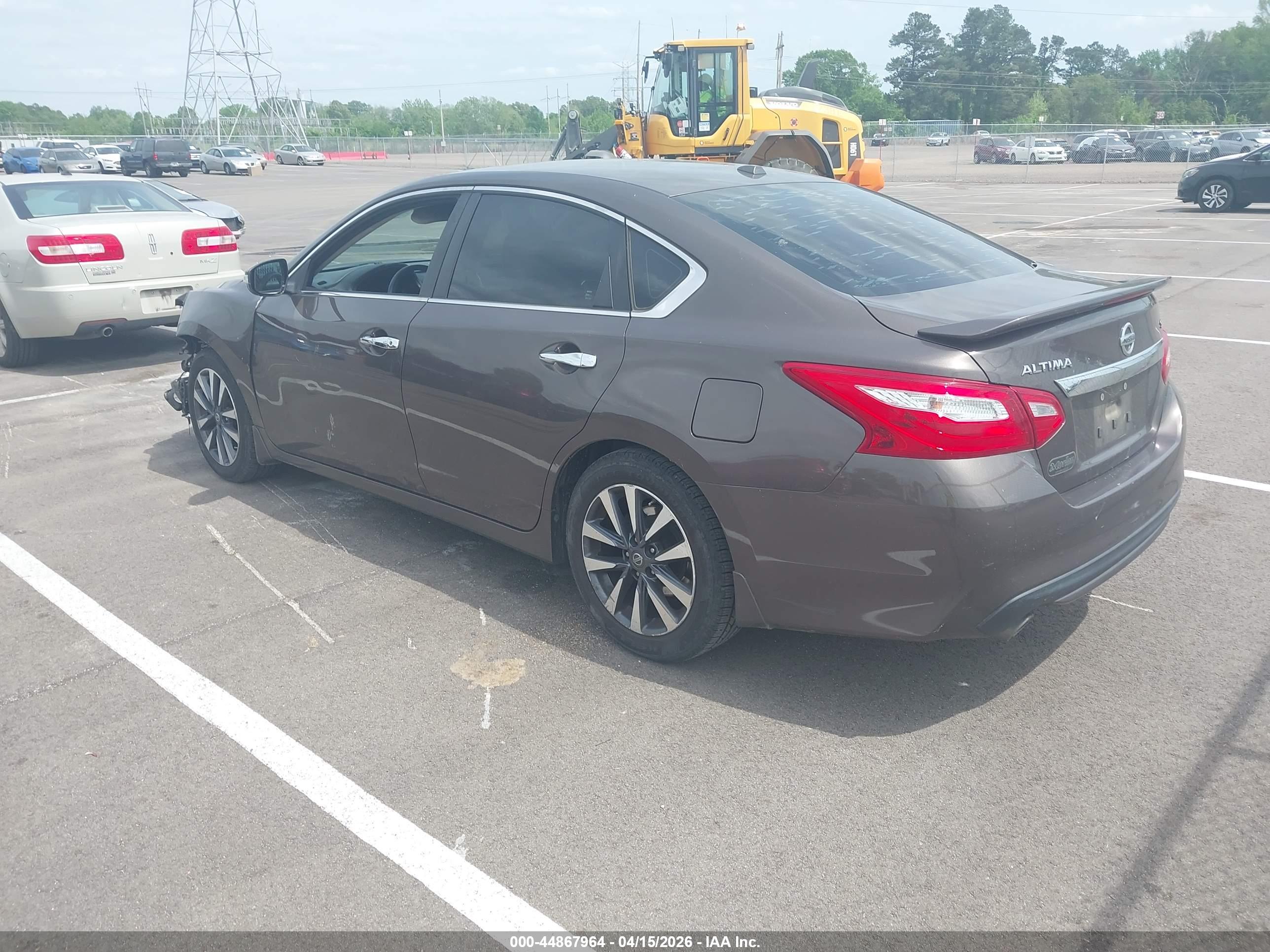 NISSAN ALTIMA image 3
