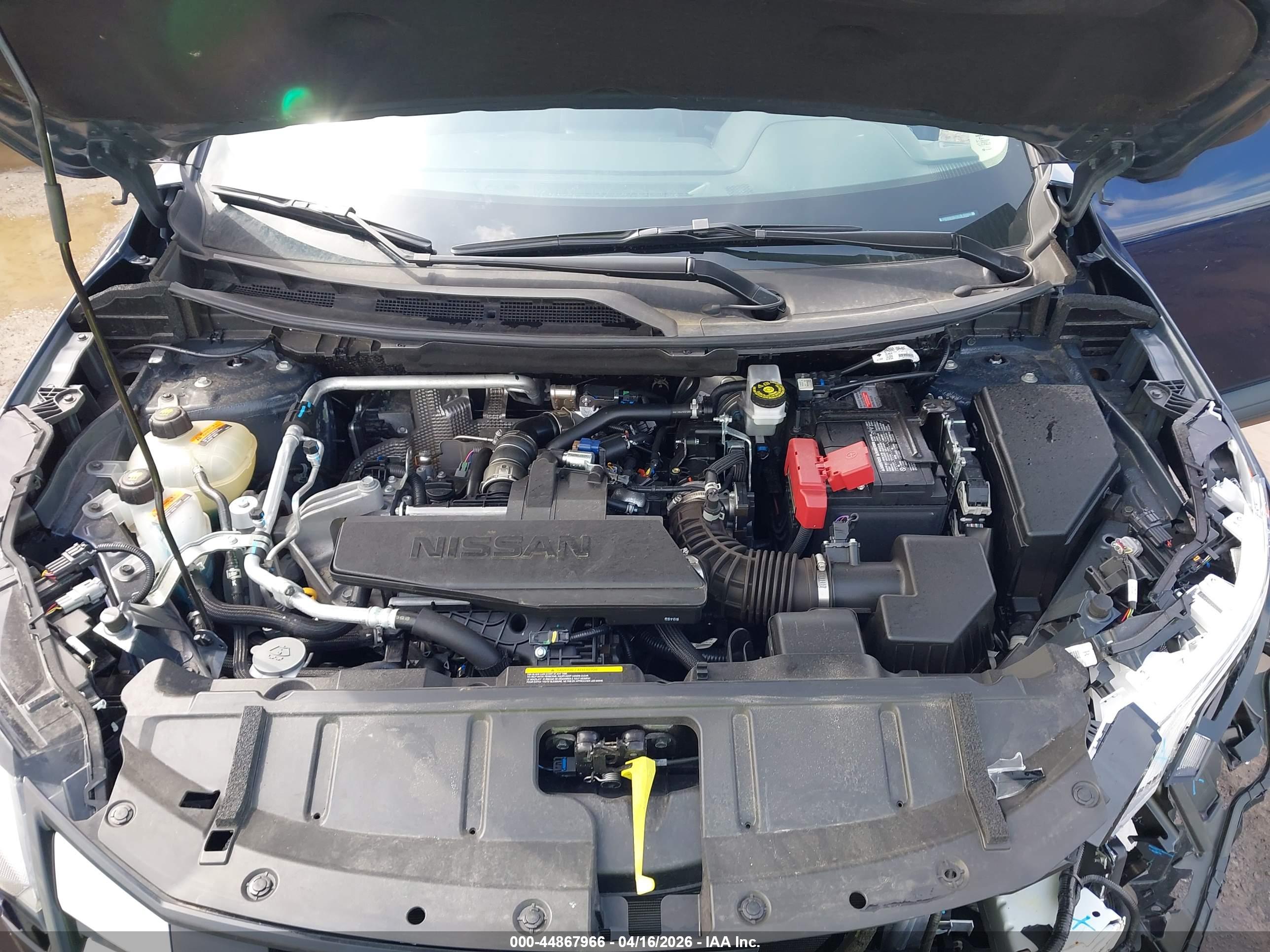 NISSAN ROGUE image 10