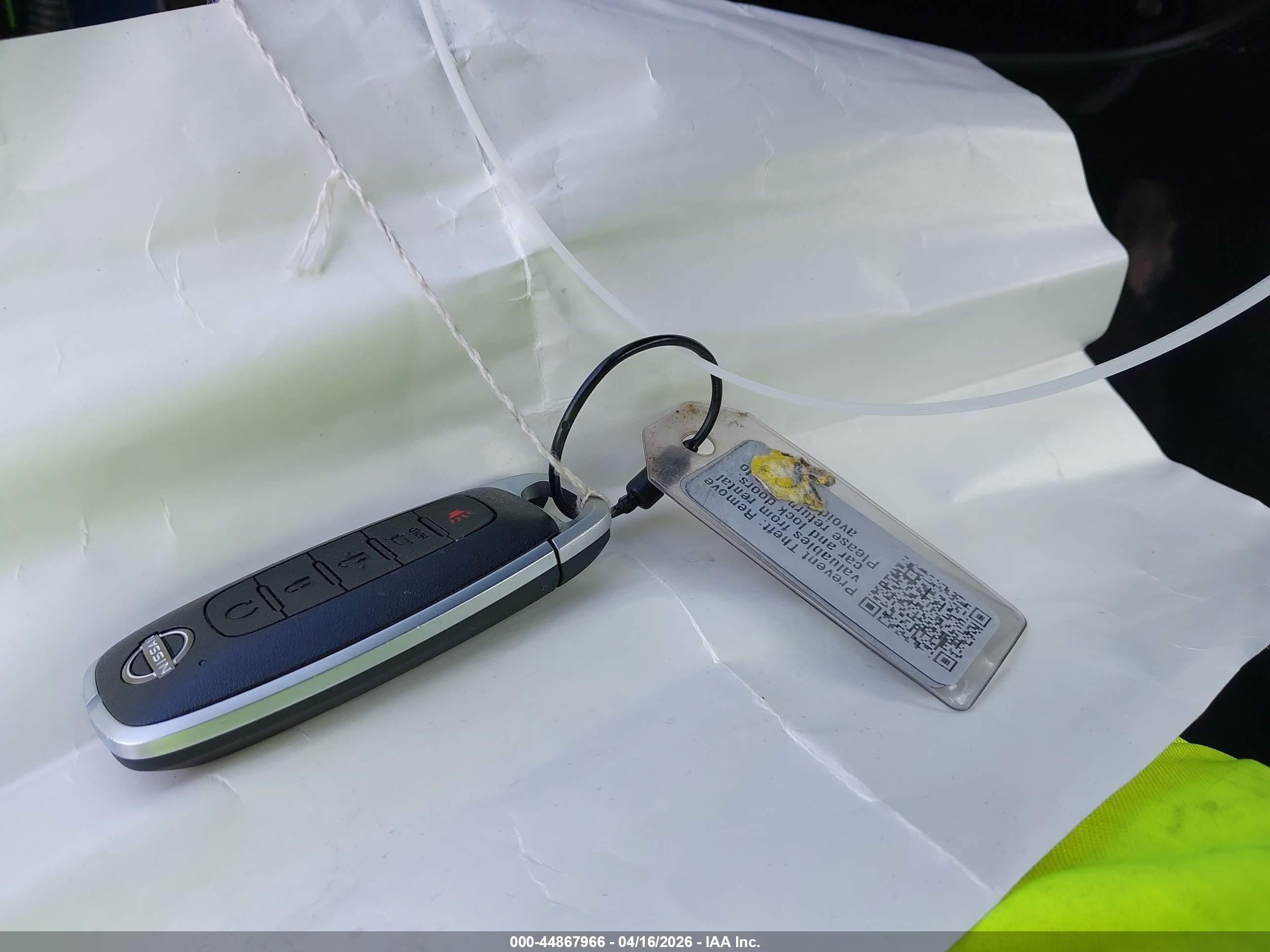 NISSAN ROGUE image 11