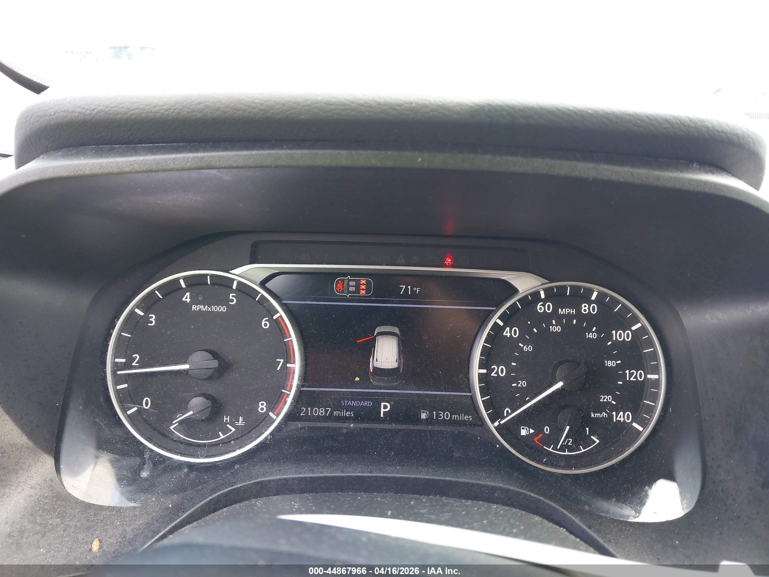 NISSAN ROGUE image 7