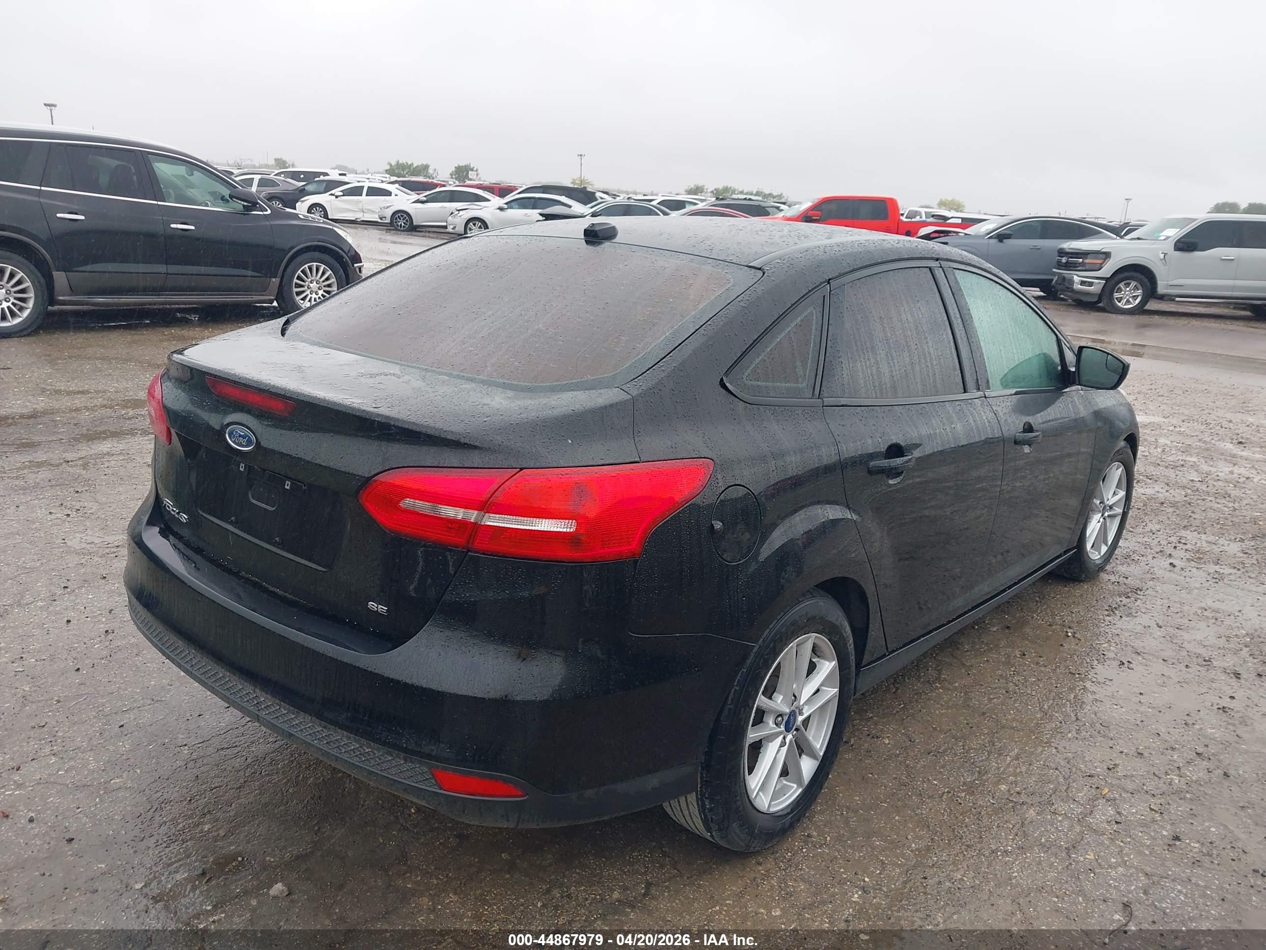 FORD FOCUS image 4