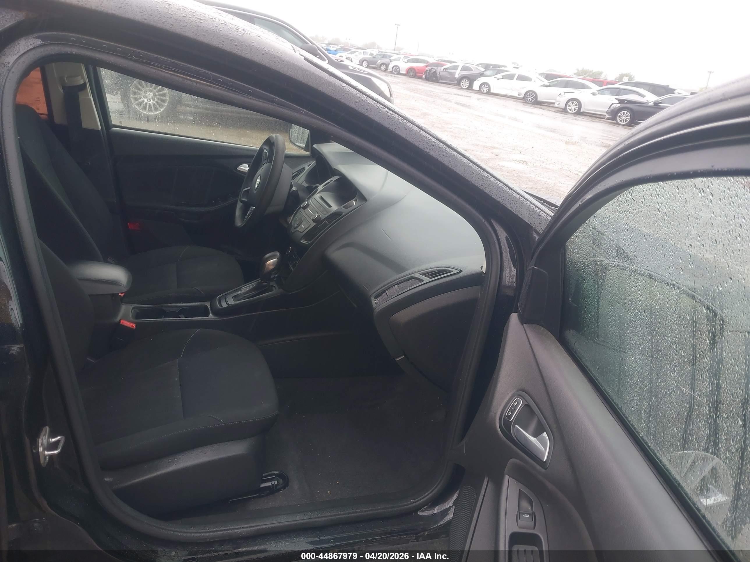 FORD FOCUS image 5