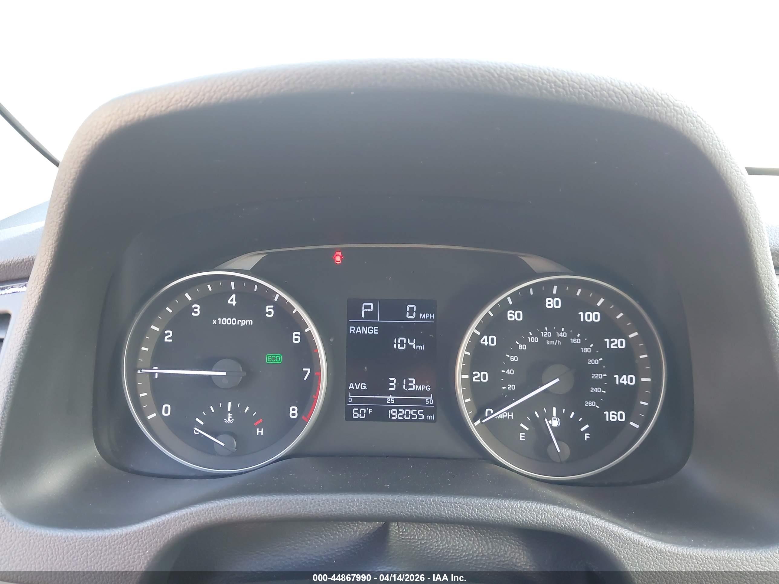 HYUNDAI ELANTRA image 7