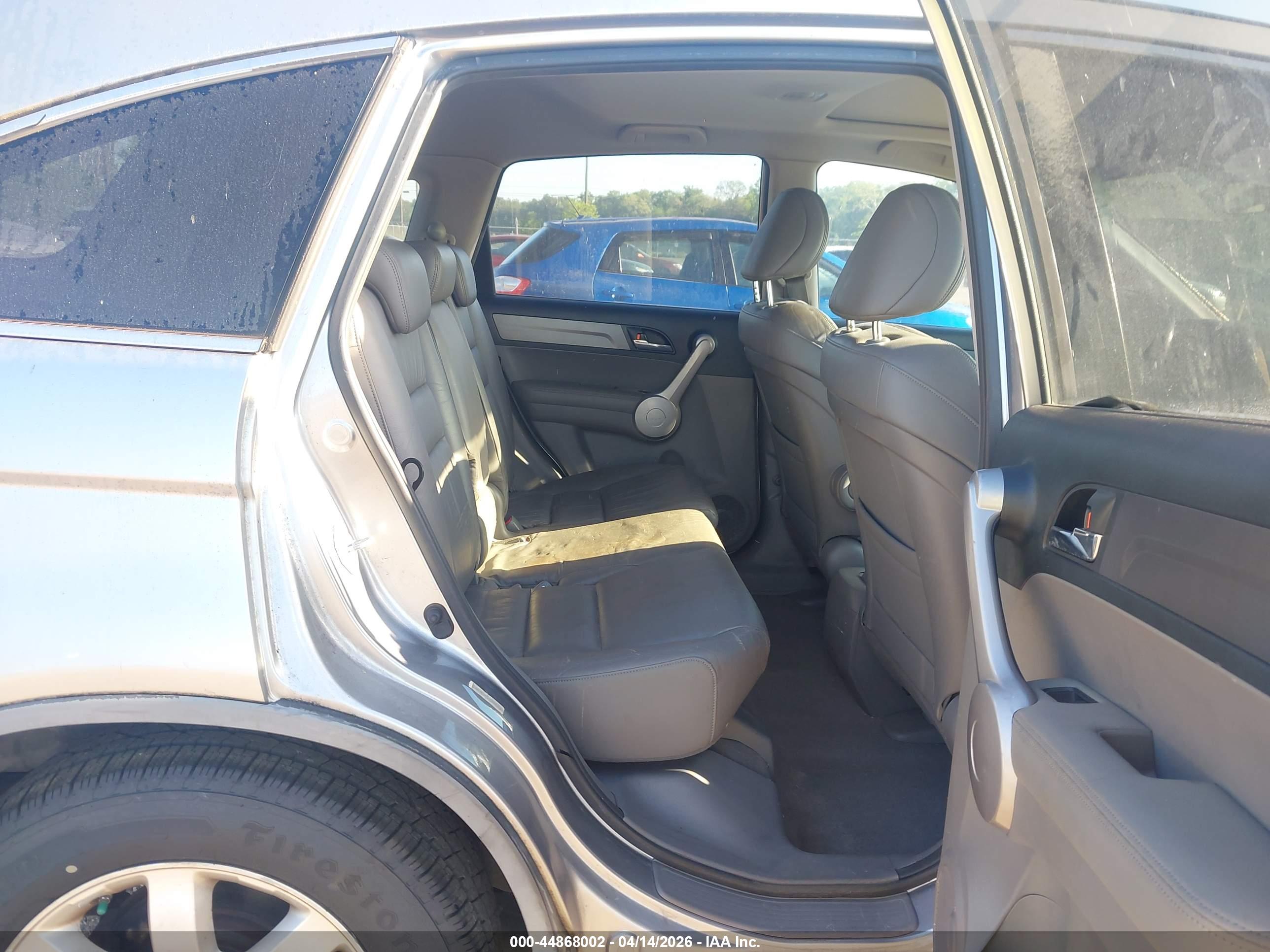 HONDA CR-V image 8