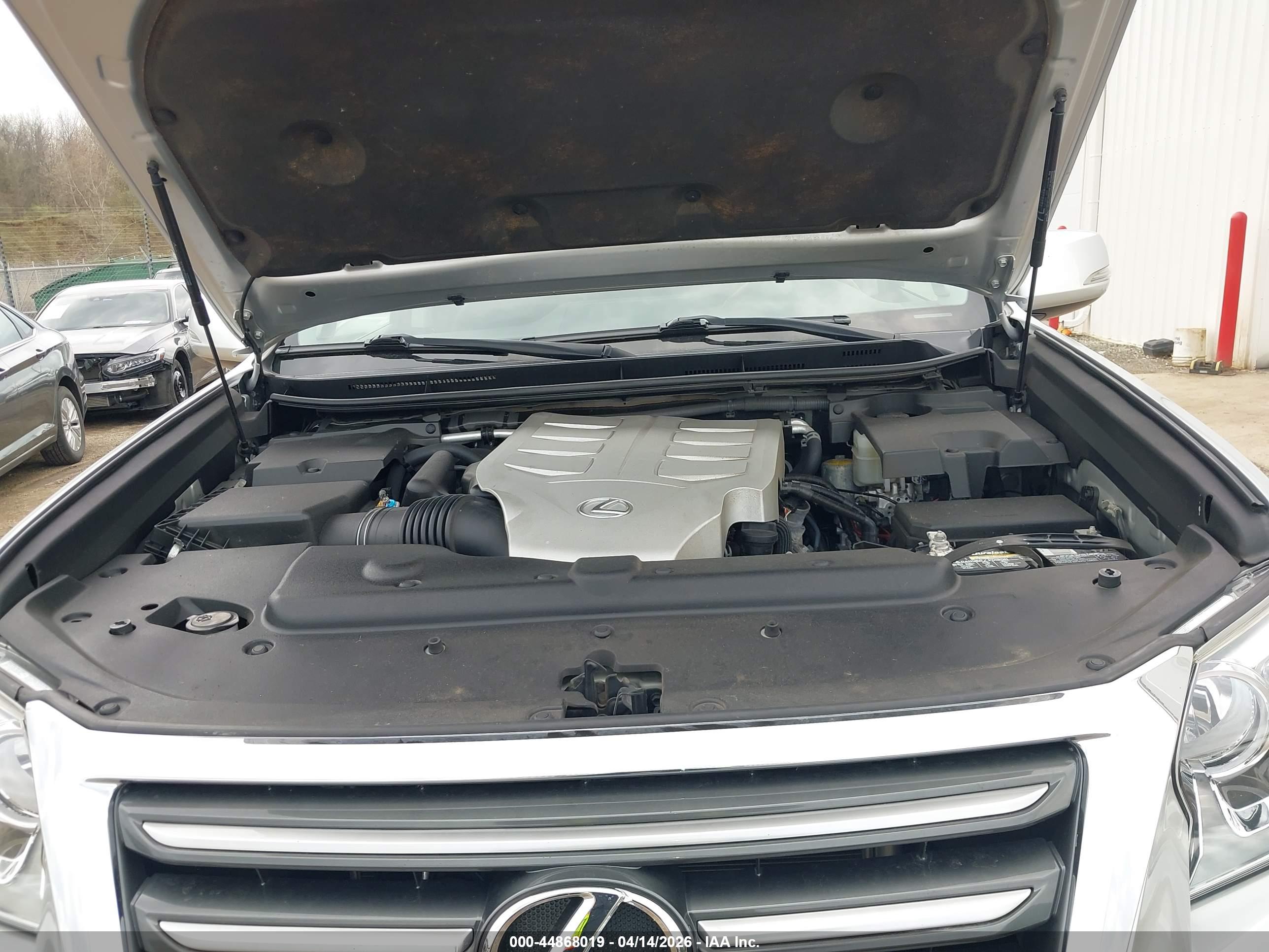 LEXUS GX image 10