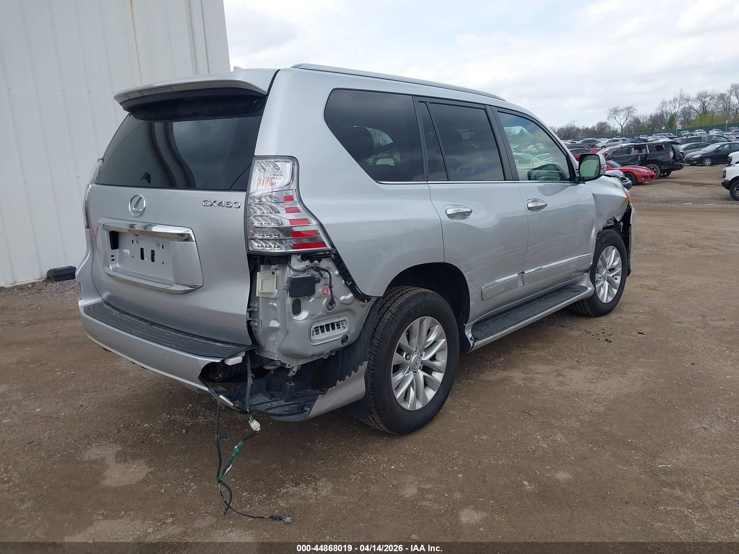 LEXUS GX image 4
