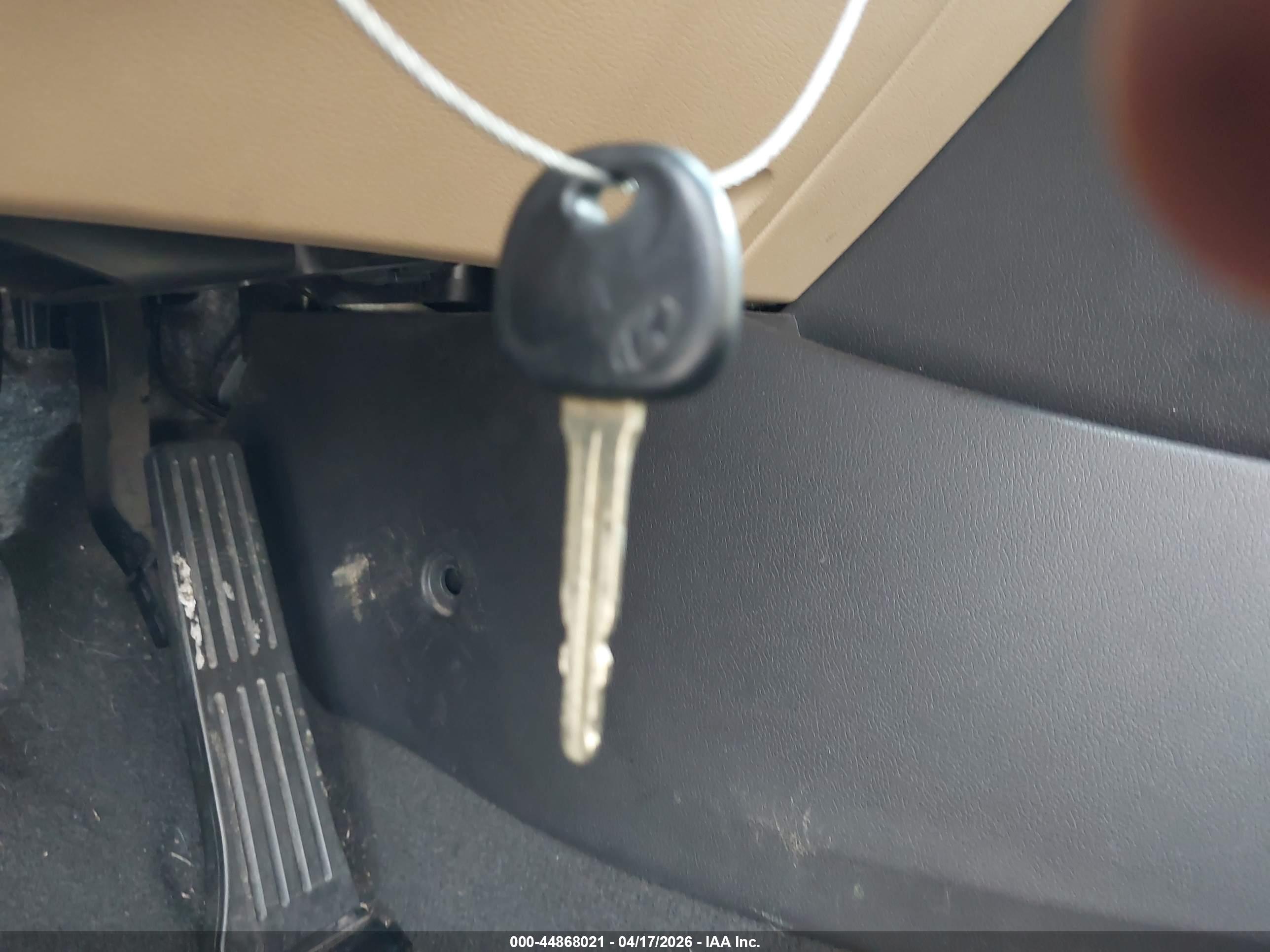 HYUNDAI ELANTRA image 11