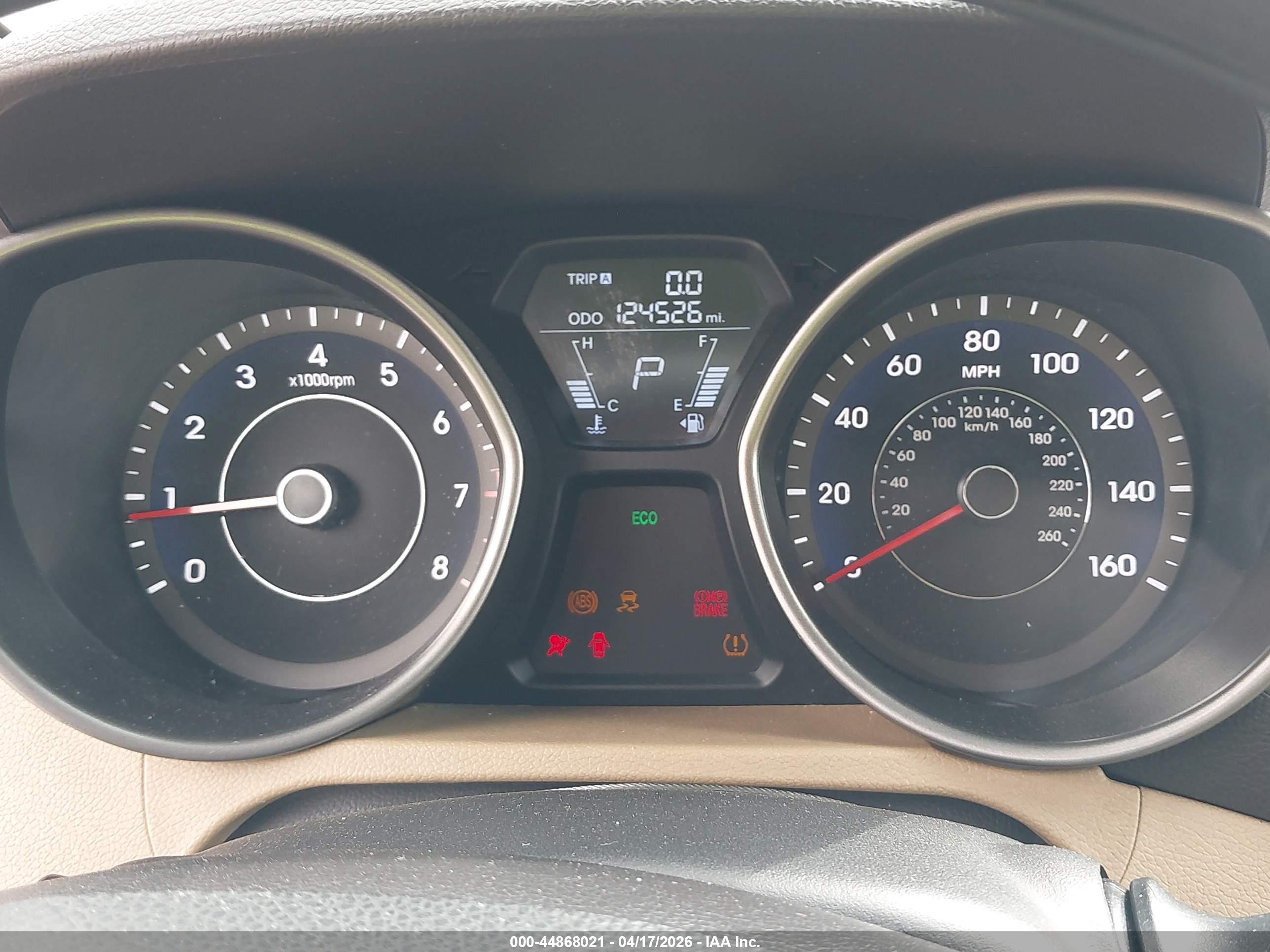 HYUNDAI ELANTRA image 7