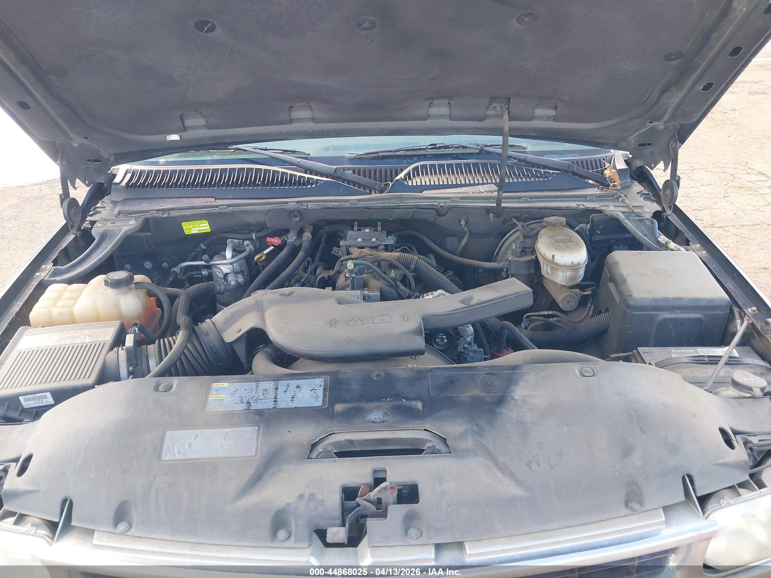 CHEVROLET SUBURBAN image 10