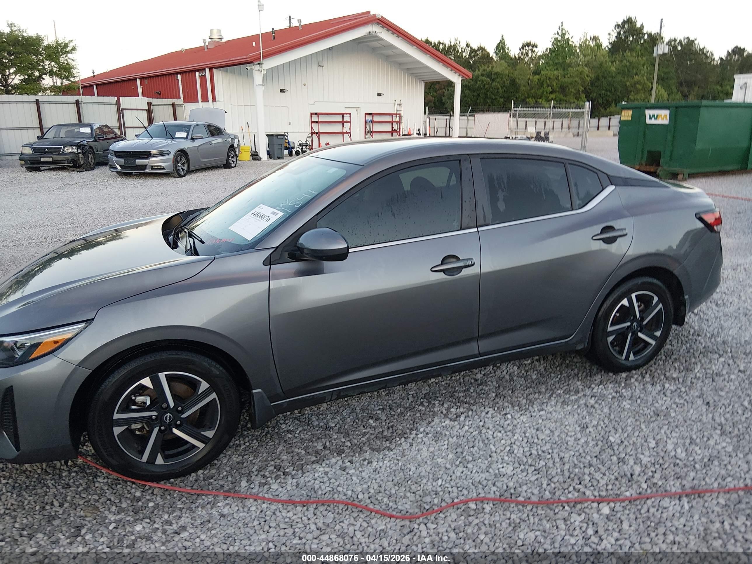 NISSAN SENTRA image 6