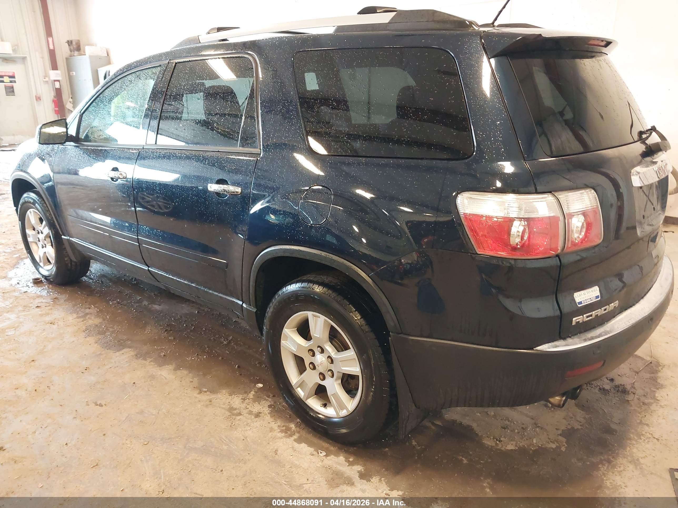 GMC ACADIA image 3
