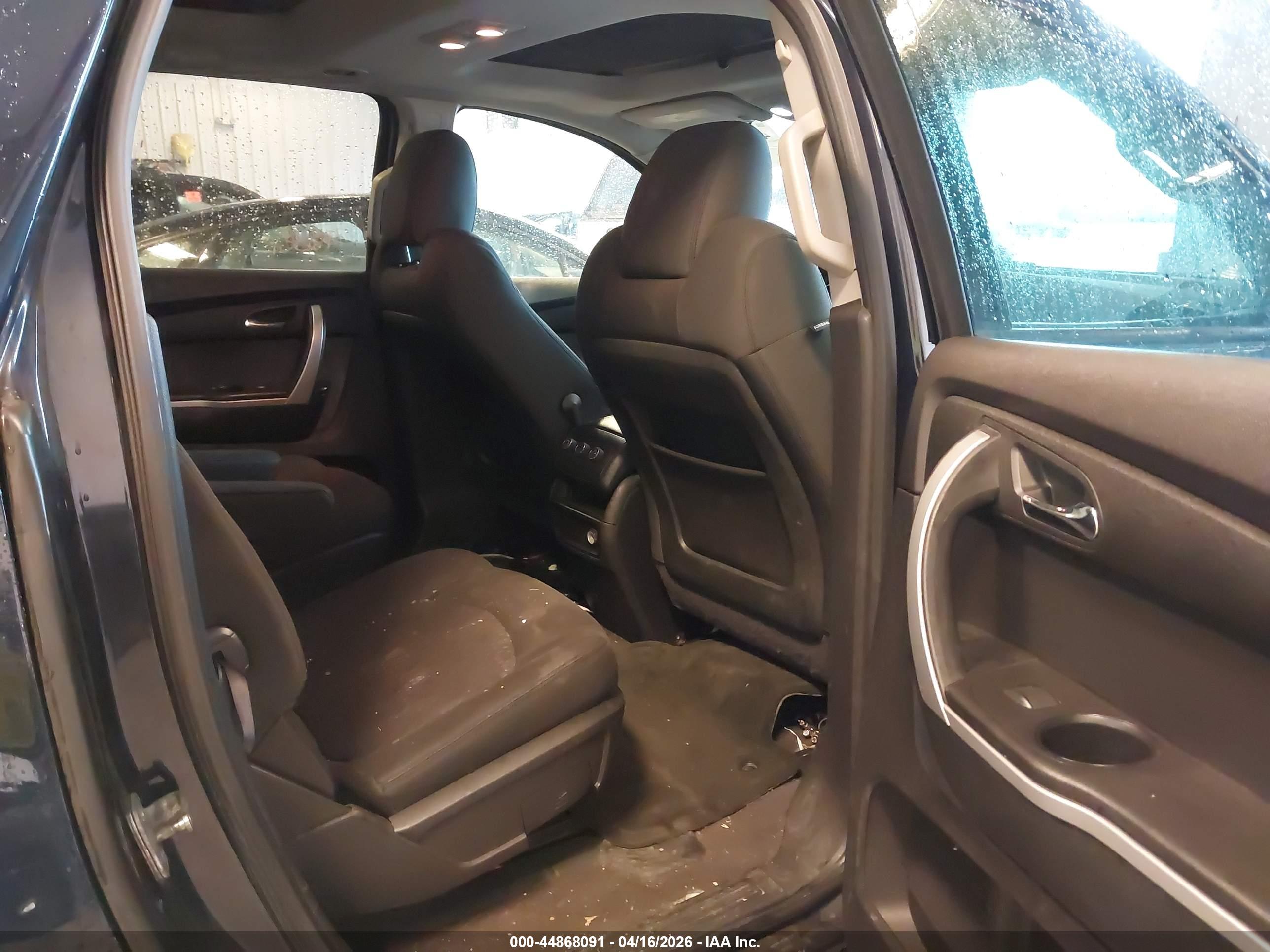 GMC ACADIA image 8