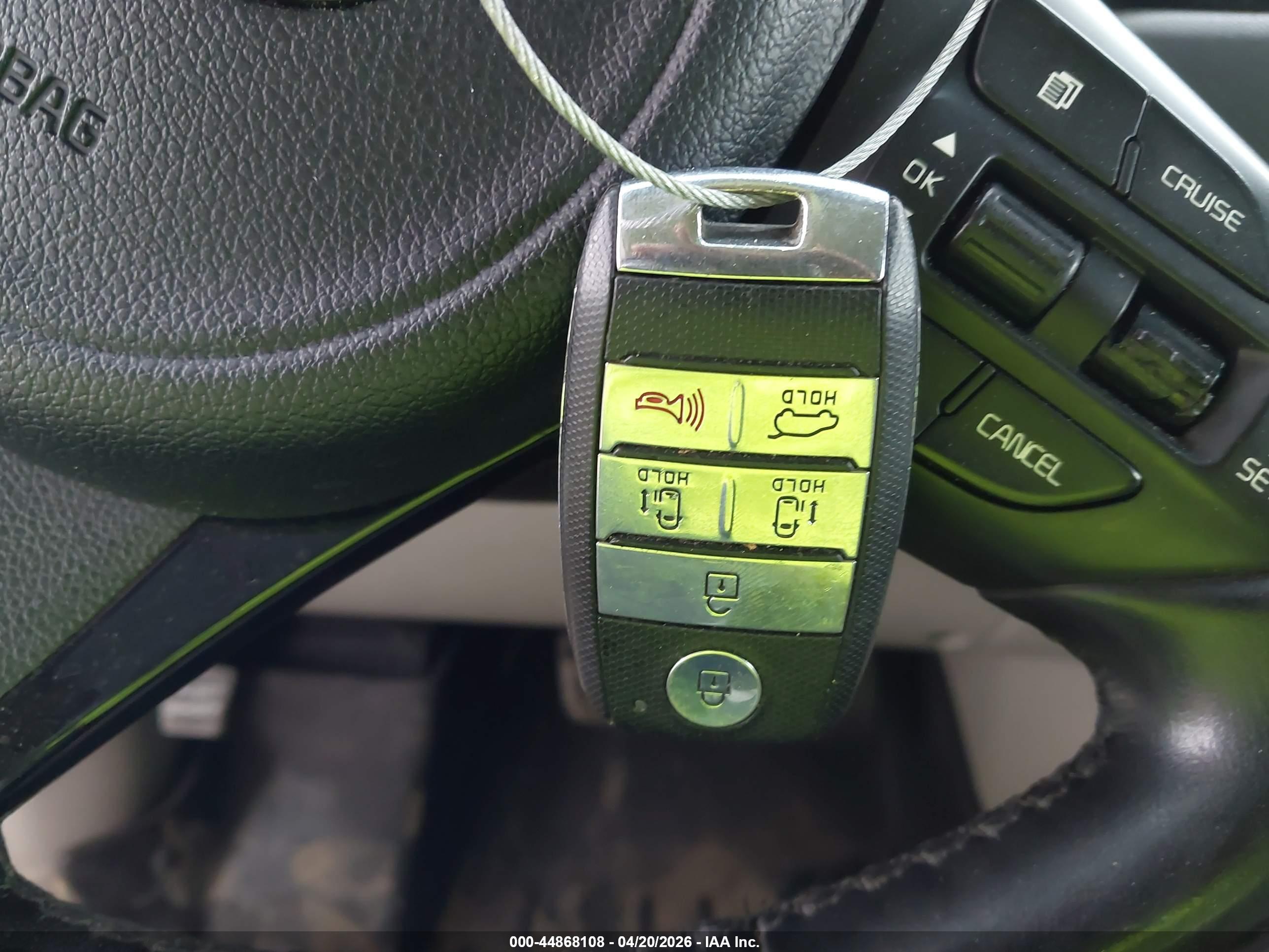 KIA SEDONA image 11