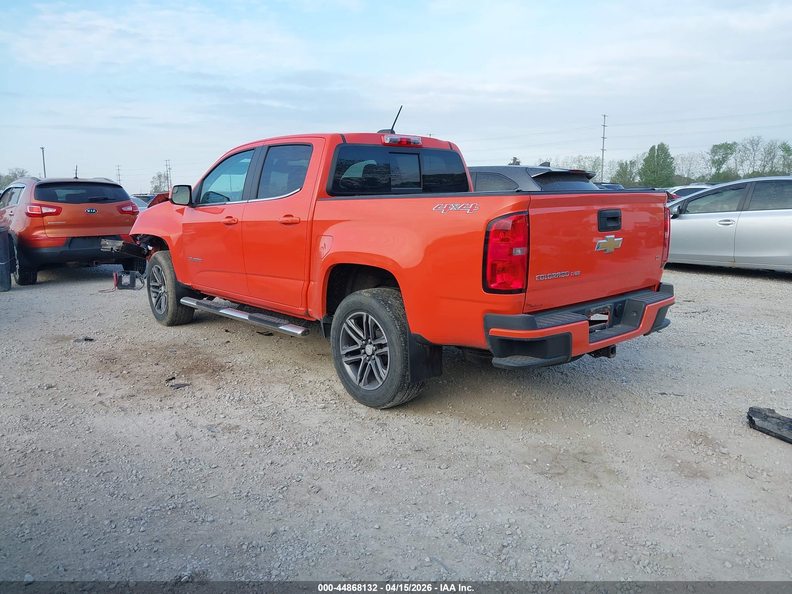 CHEVROLET COLORADO image 3