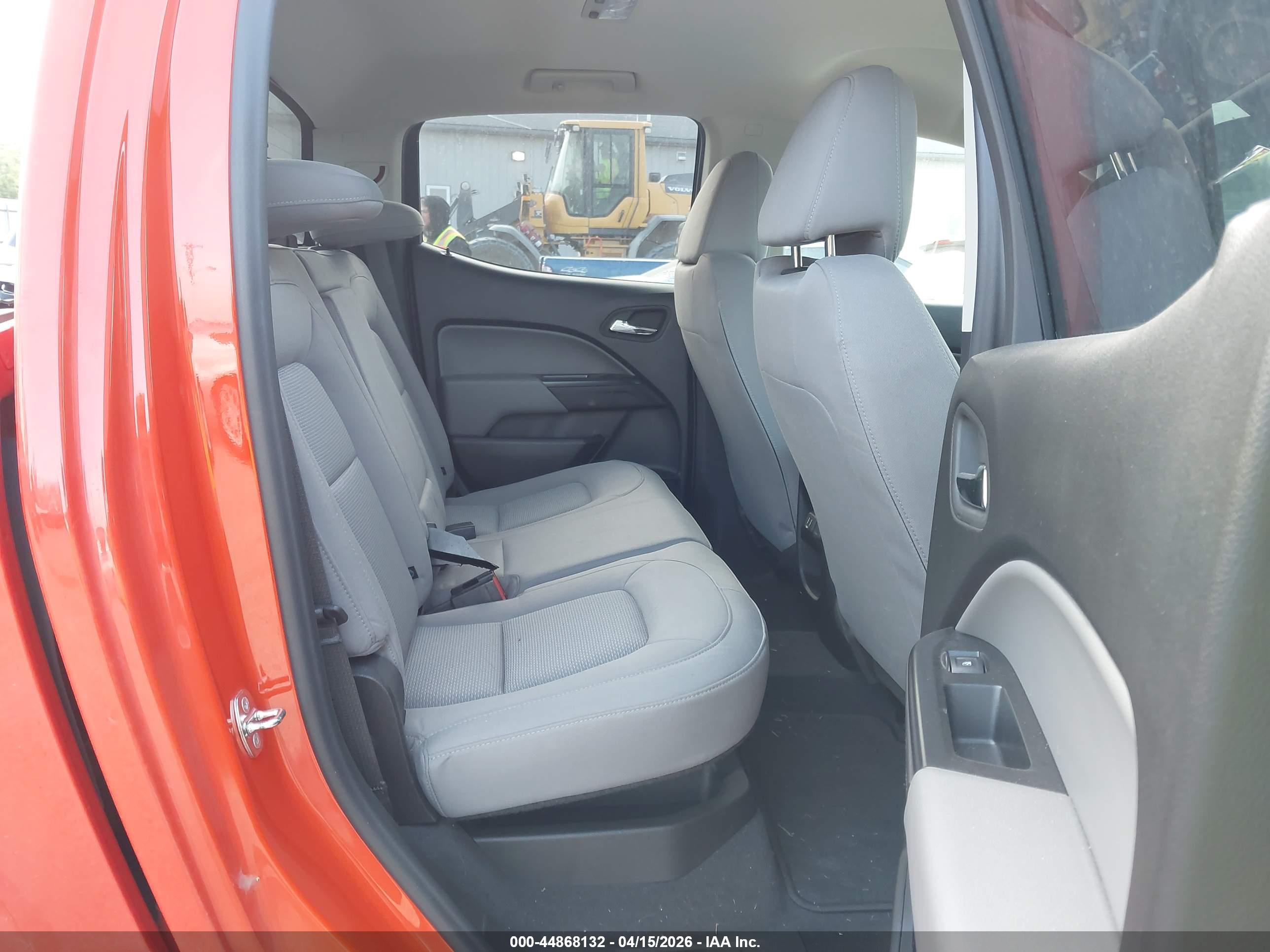 CHEVROLET COLORADO image 8
