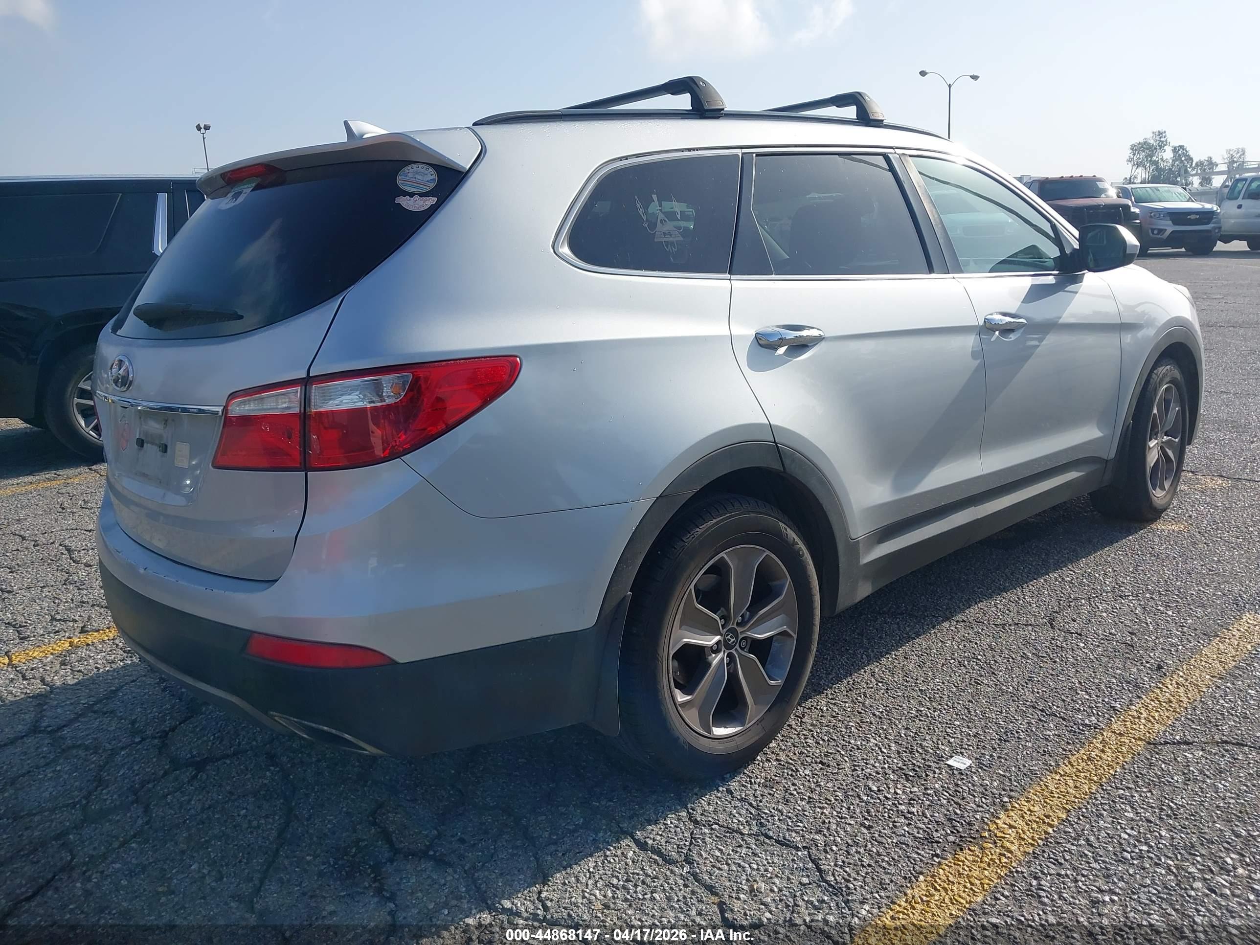 HYUNDAI SANTA image 4
