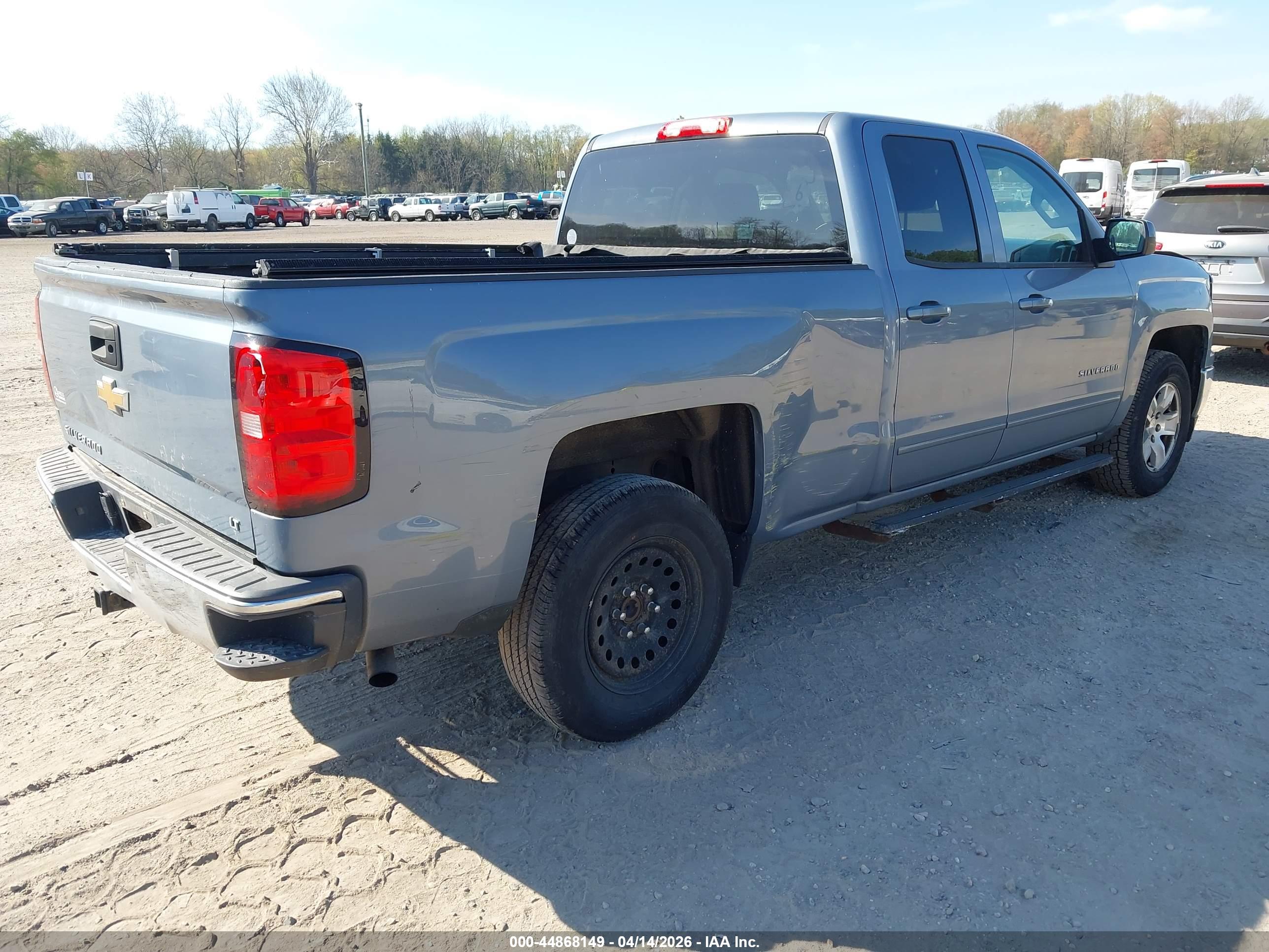 CHEVROLET SILVERADO image 4