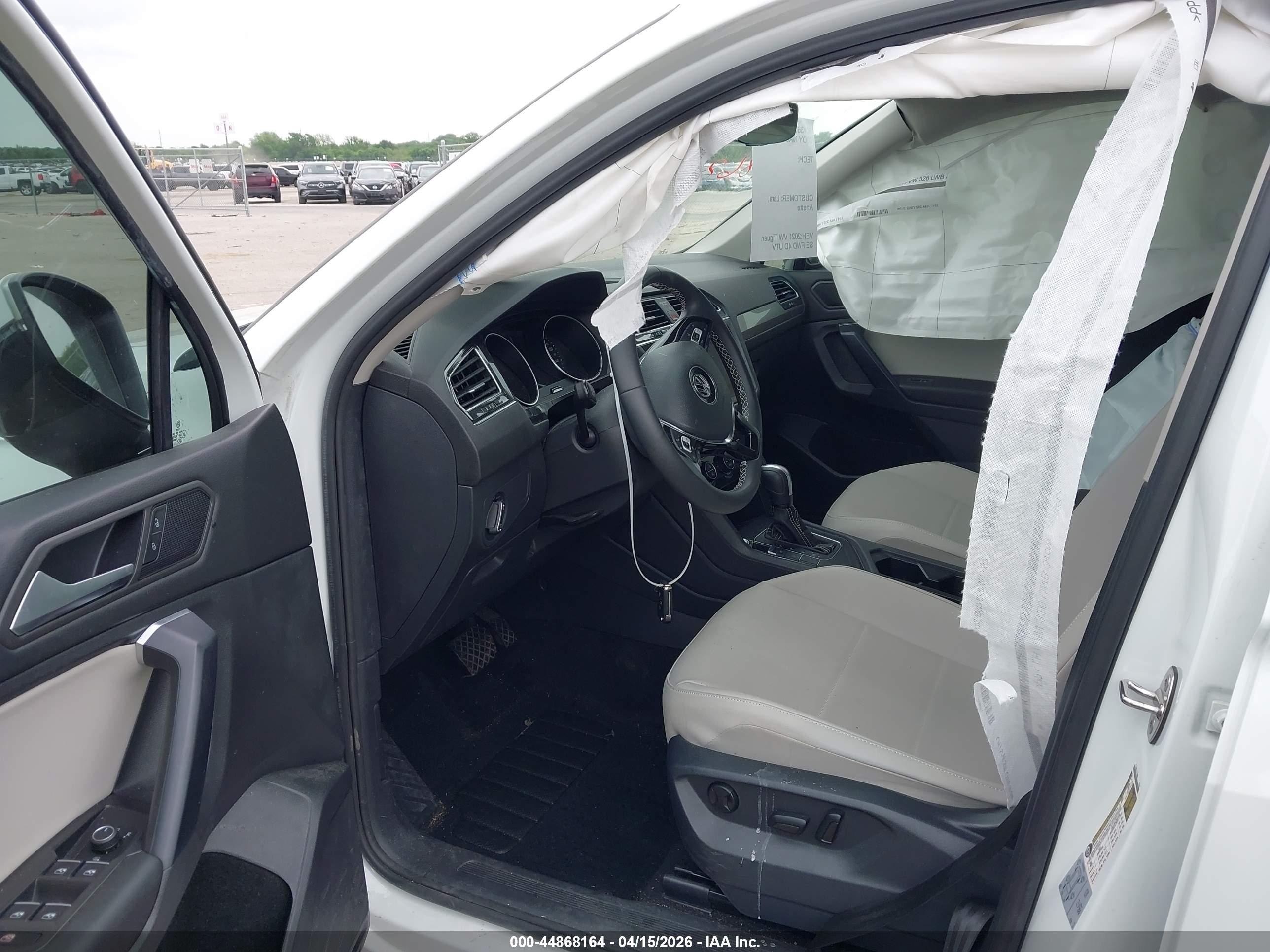 VOLKSWAGEN TIGUAN image 5