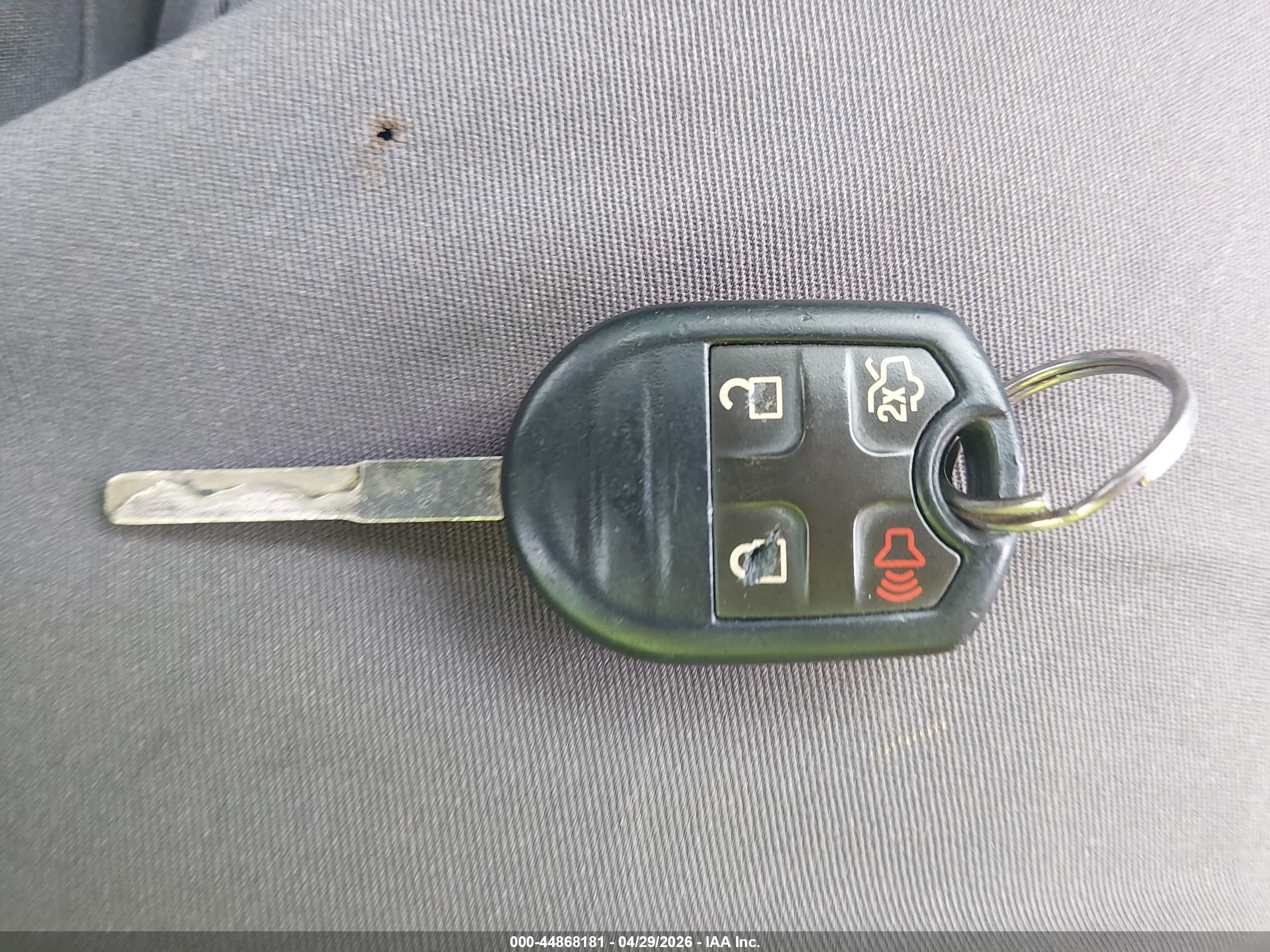 FORD FIESTA image 11