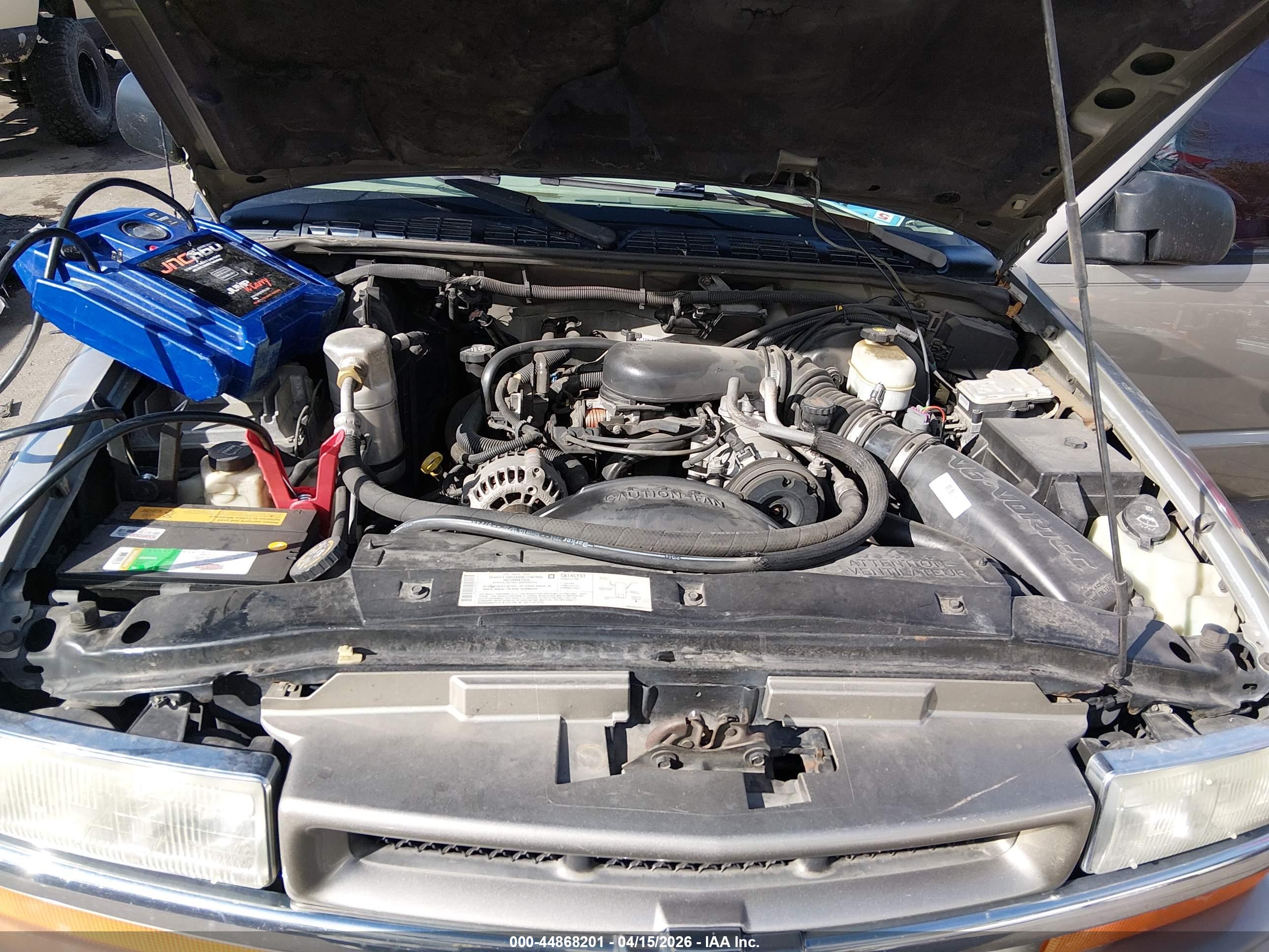 CHEVROLET BLAZER image 10