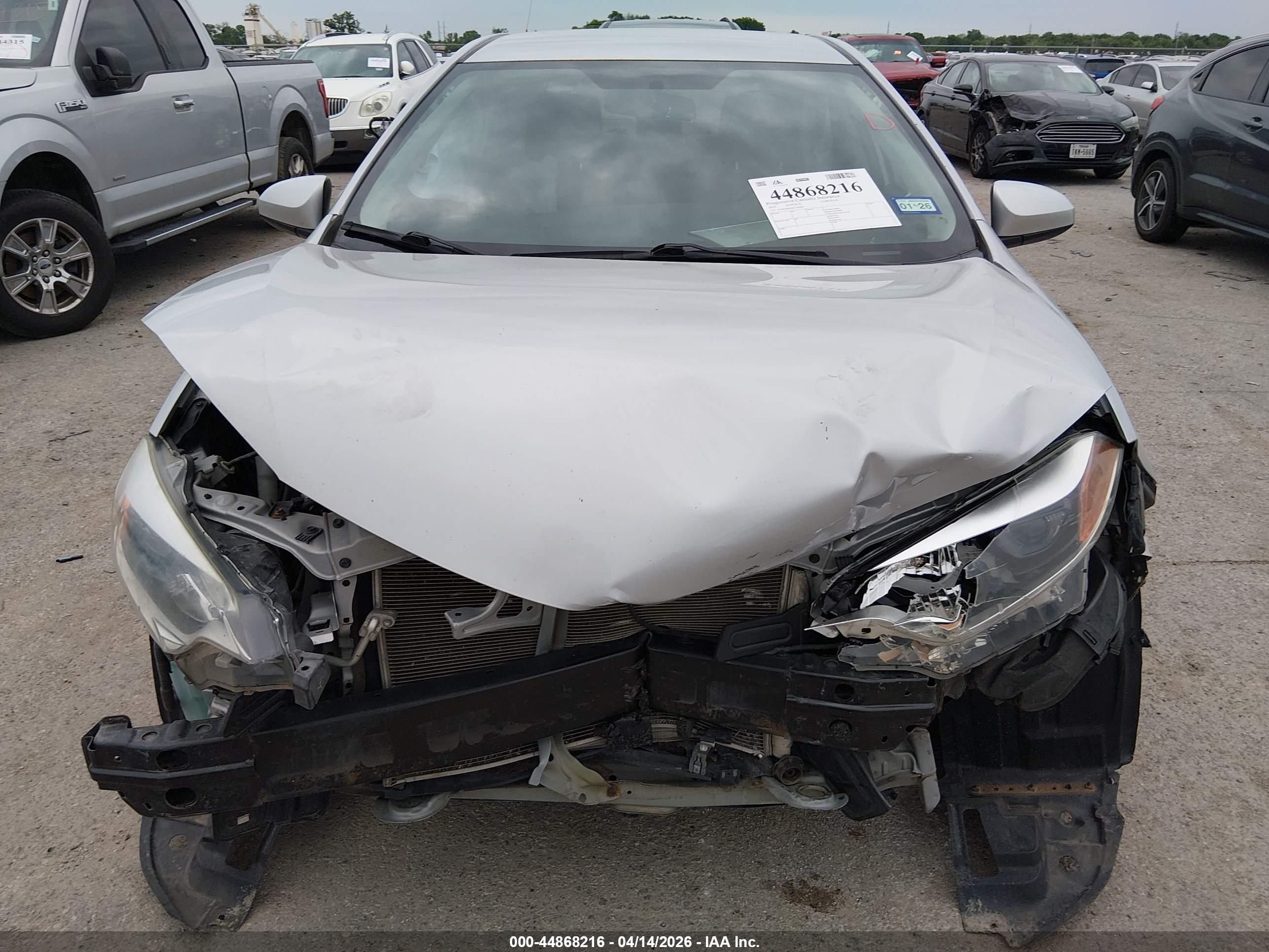TOYOTA COROLLA image 6