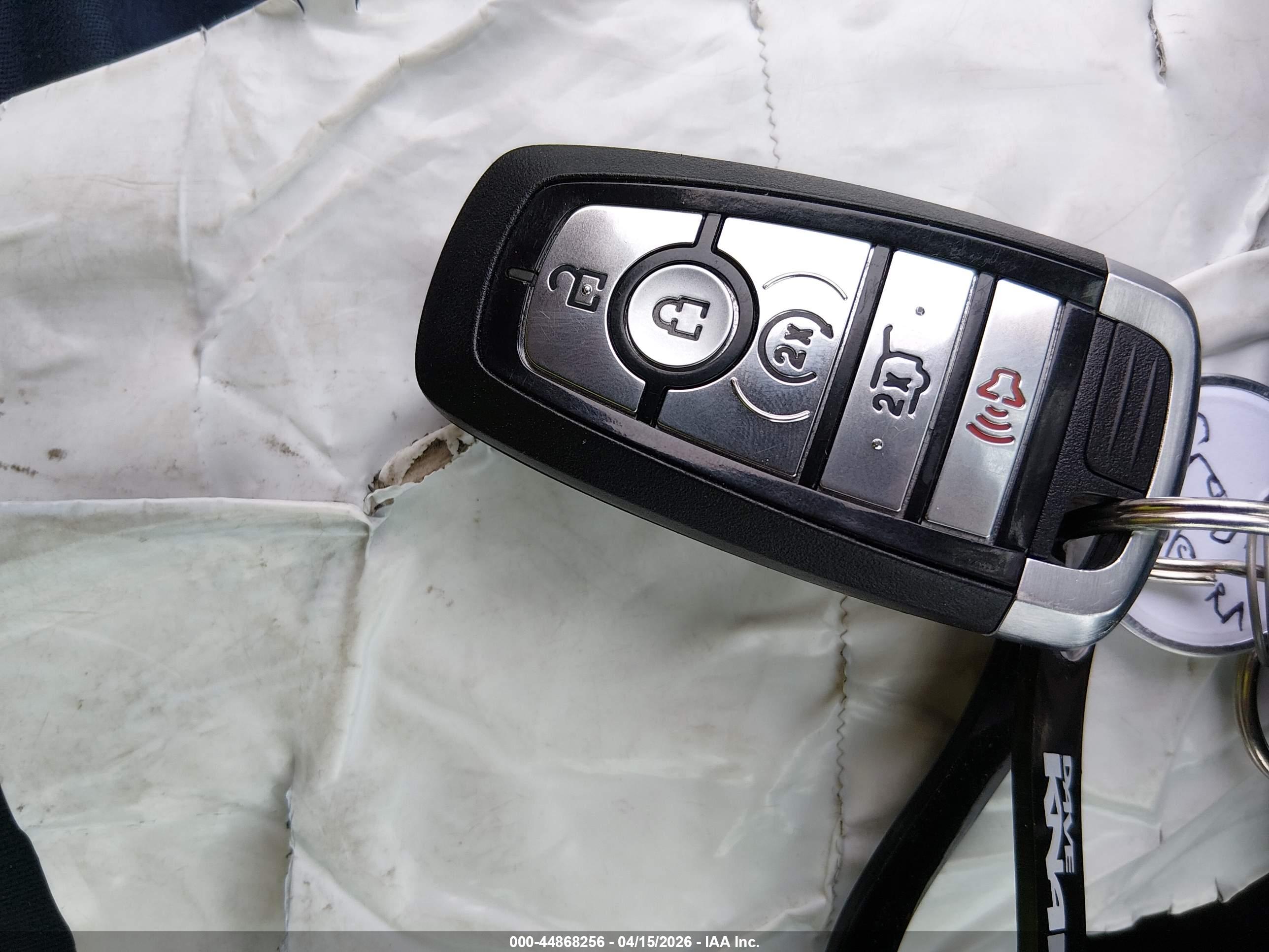 FORD EXPLORER image 11