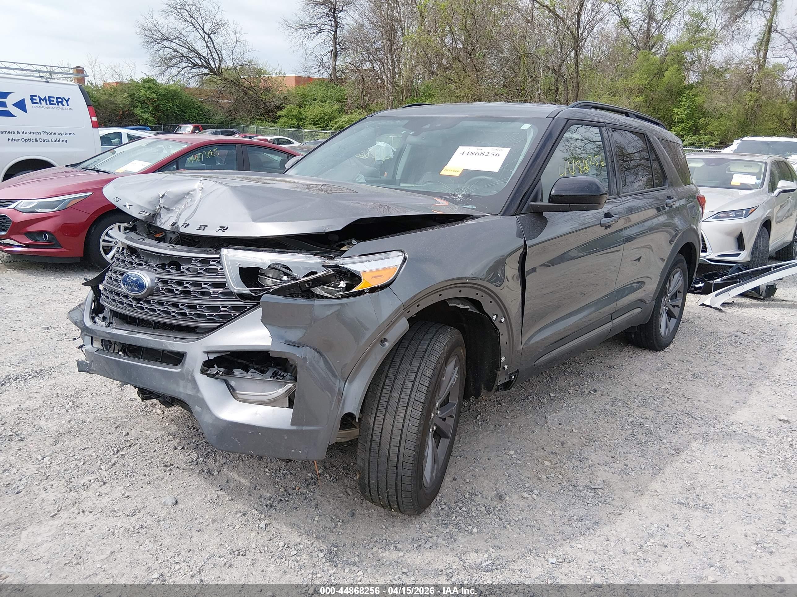 FORD EXPLORER image 2