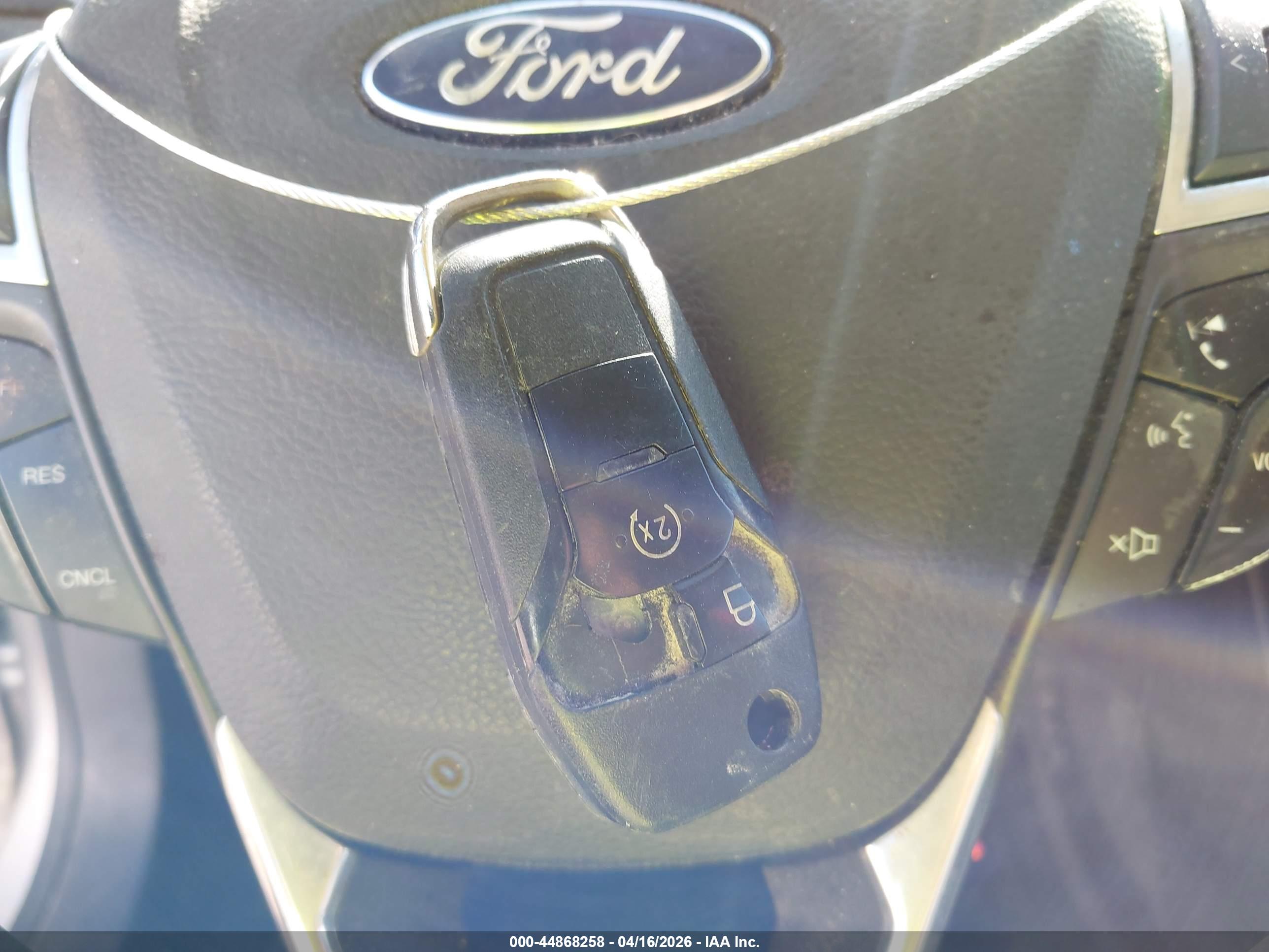 FORD FUSION image 11