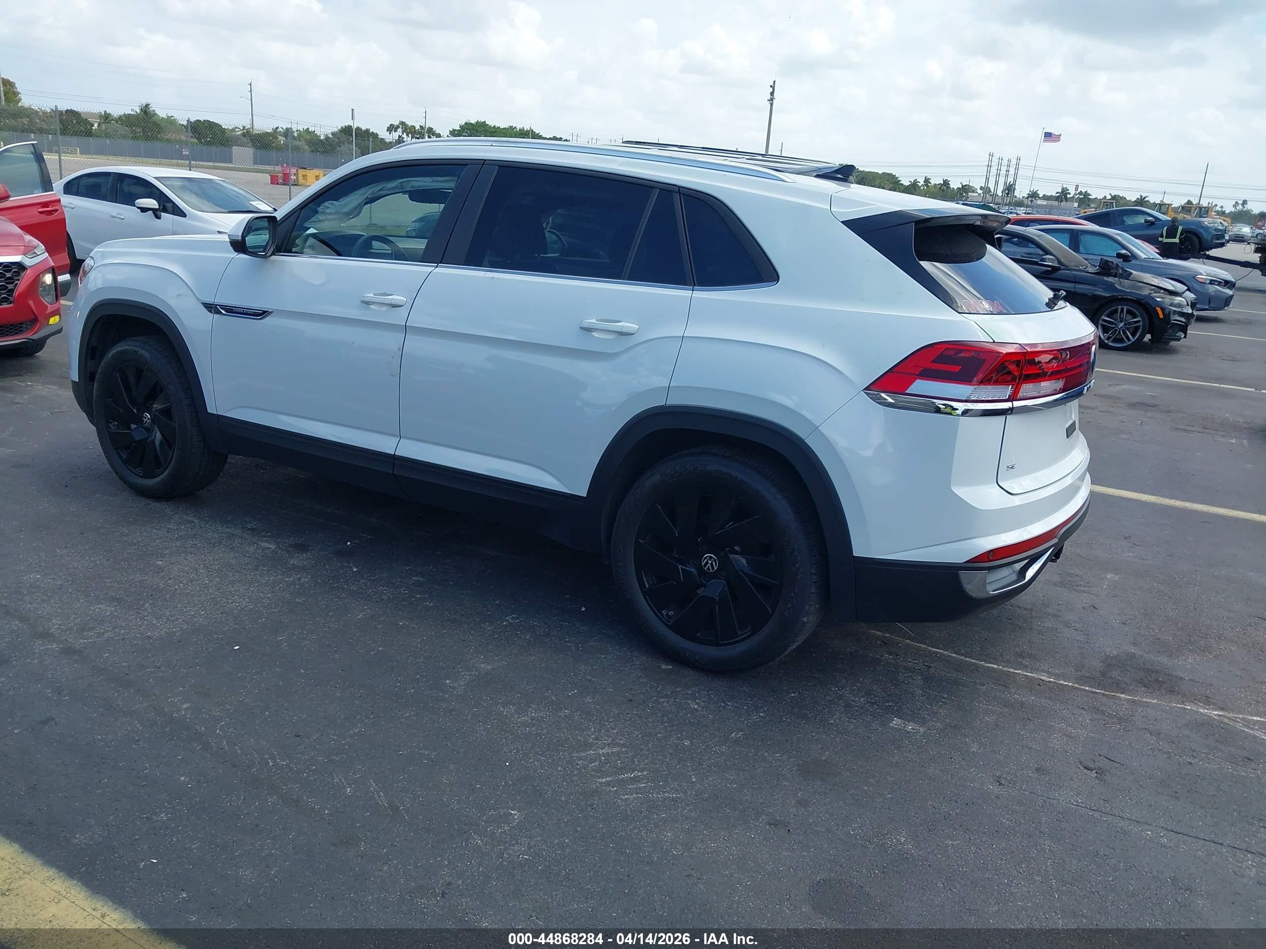 VOLKSWAGEN ATLAS image 3