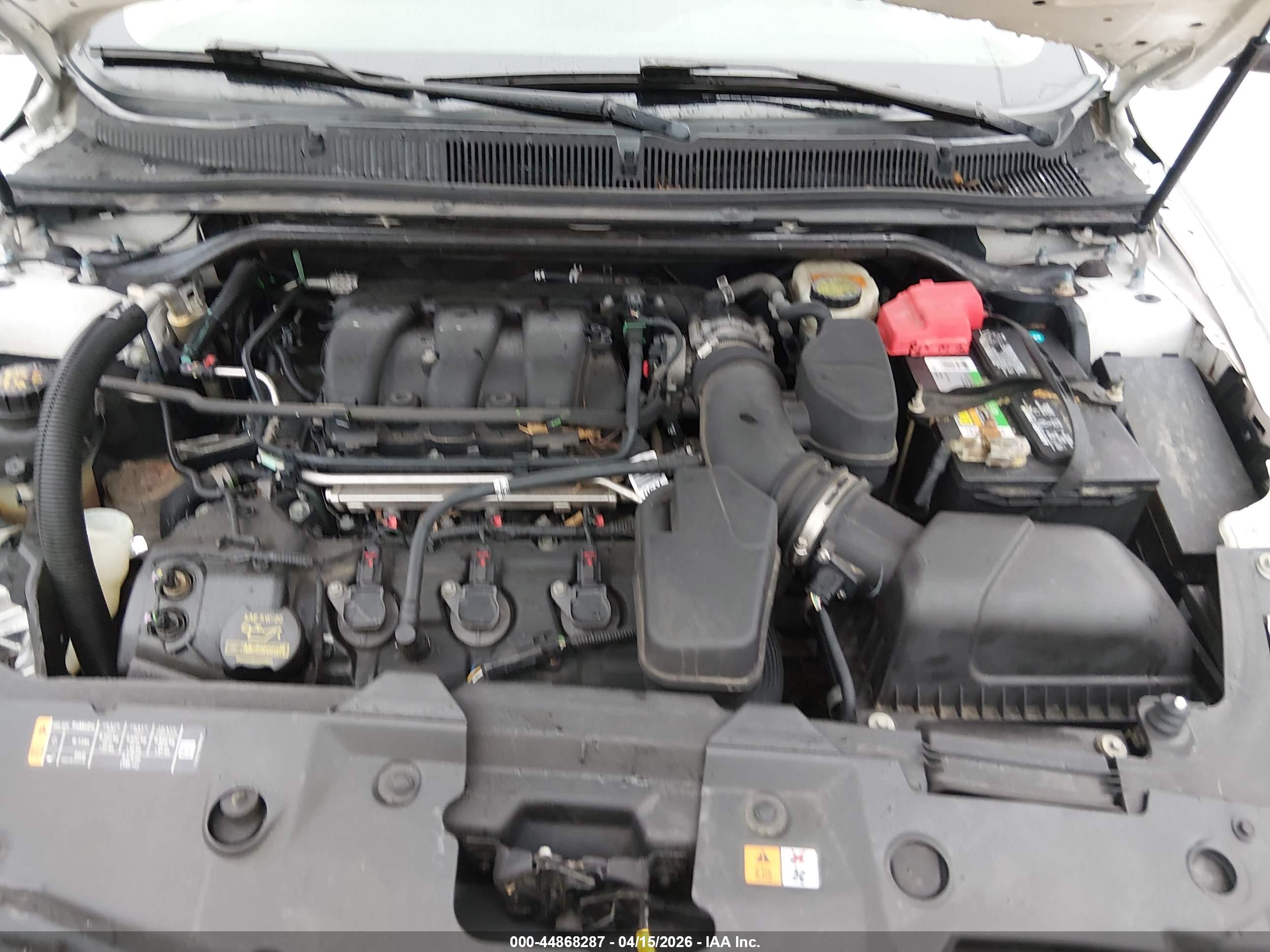 FORD TAURUS image 10