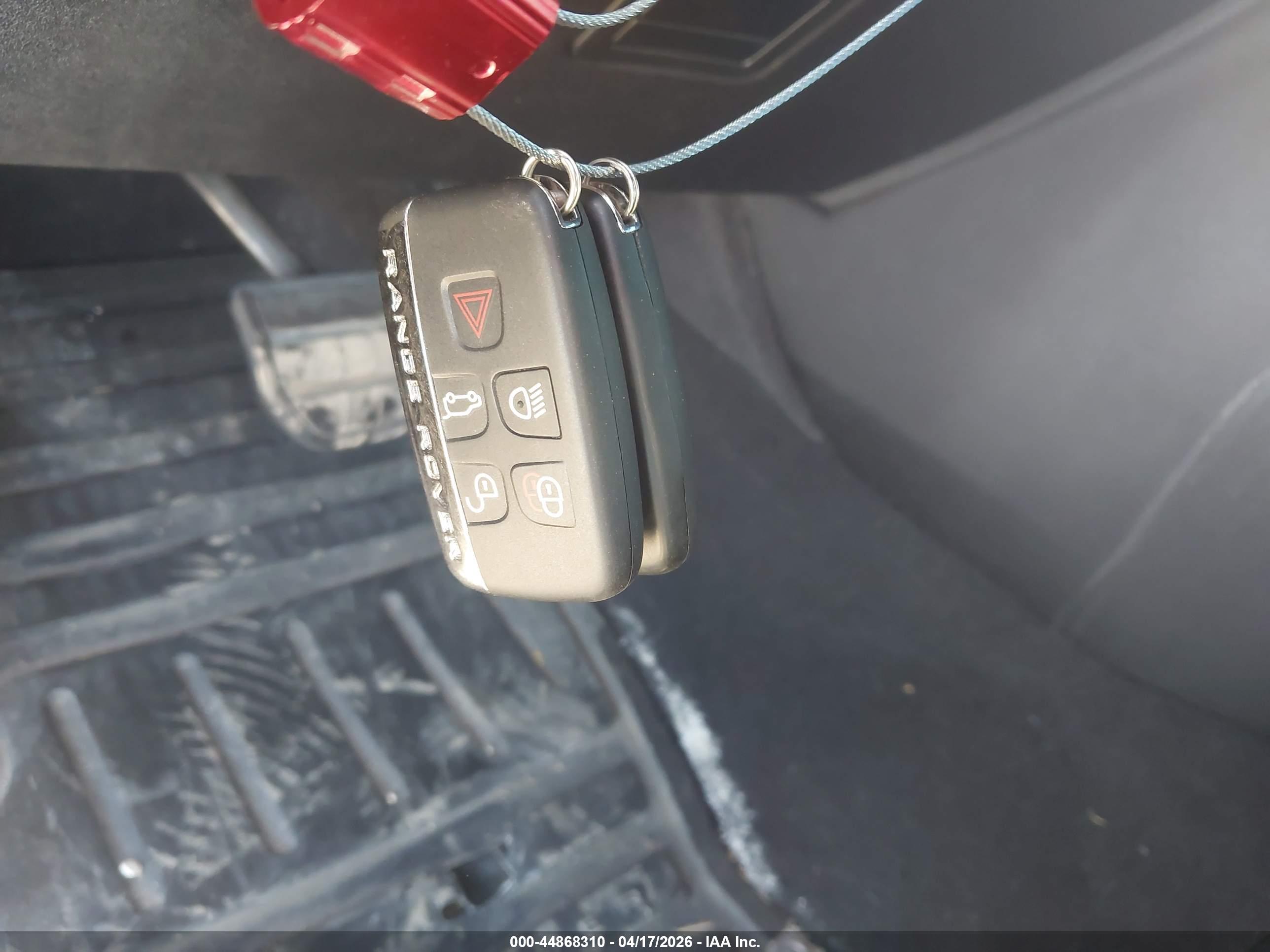 LAND ROVER image 11