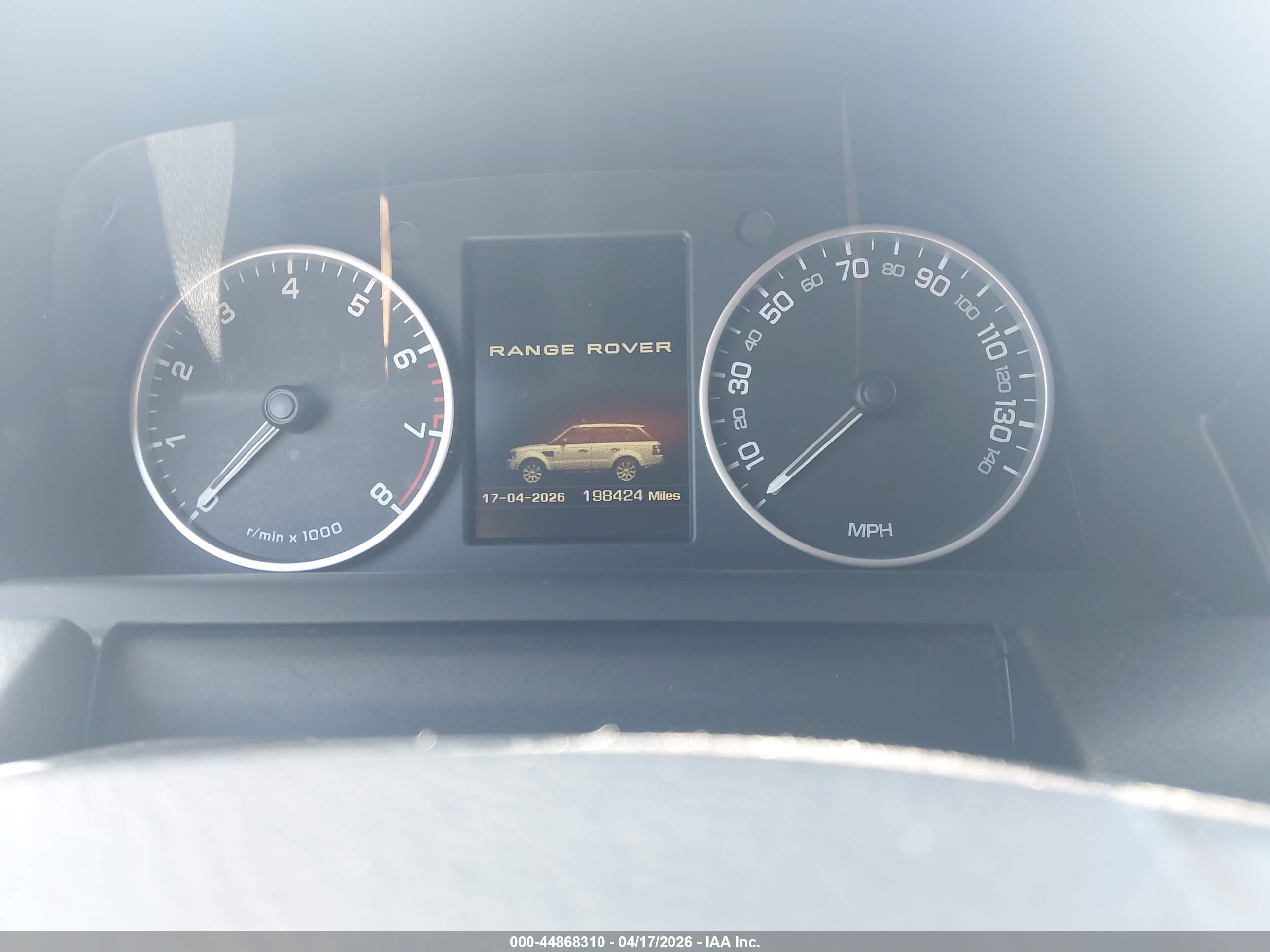 LAND ROVER image 7