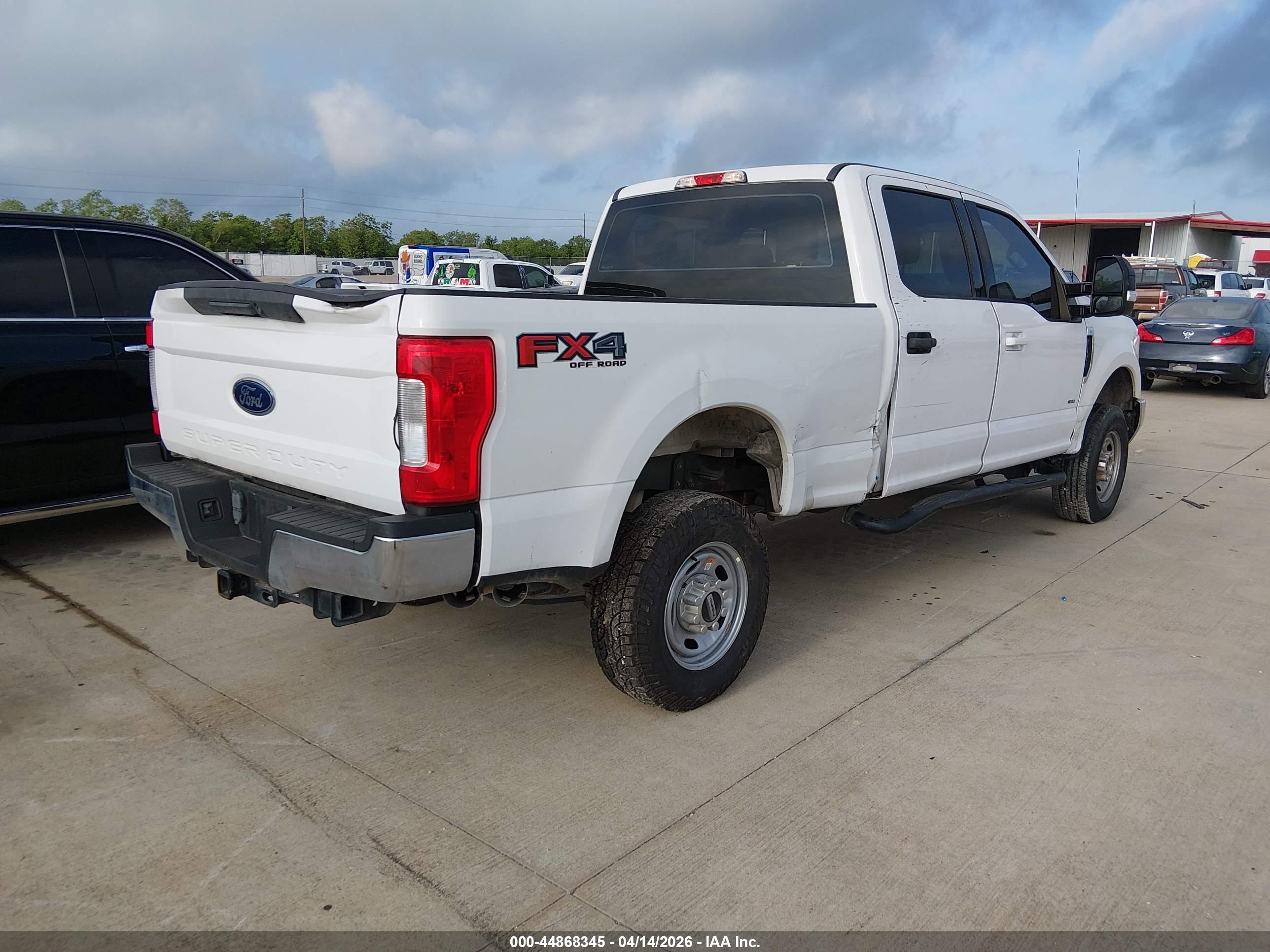 FORD F-250 image 4