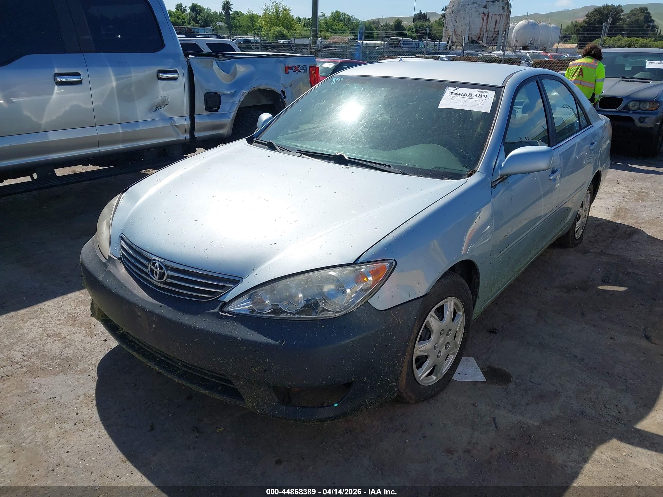 TOYOTA CAMRY image 6