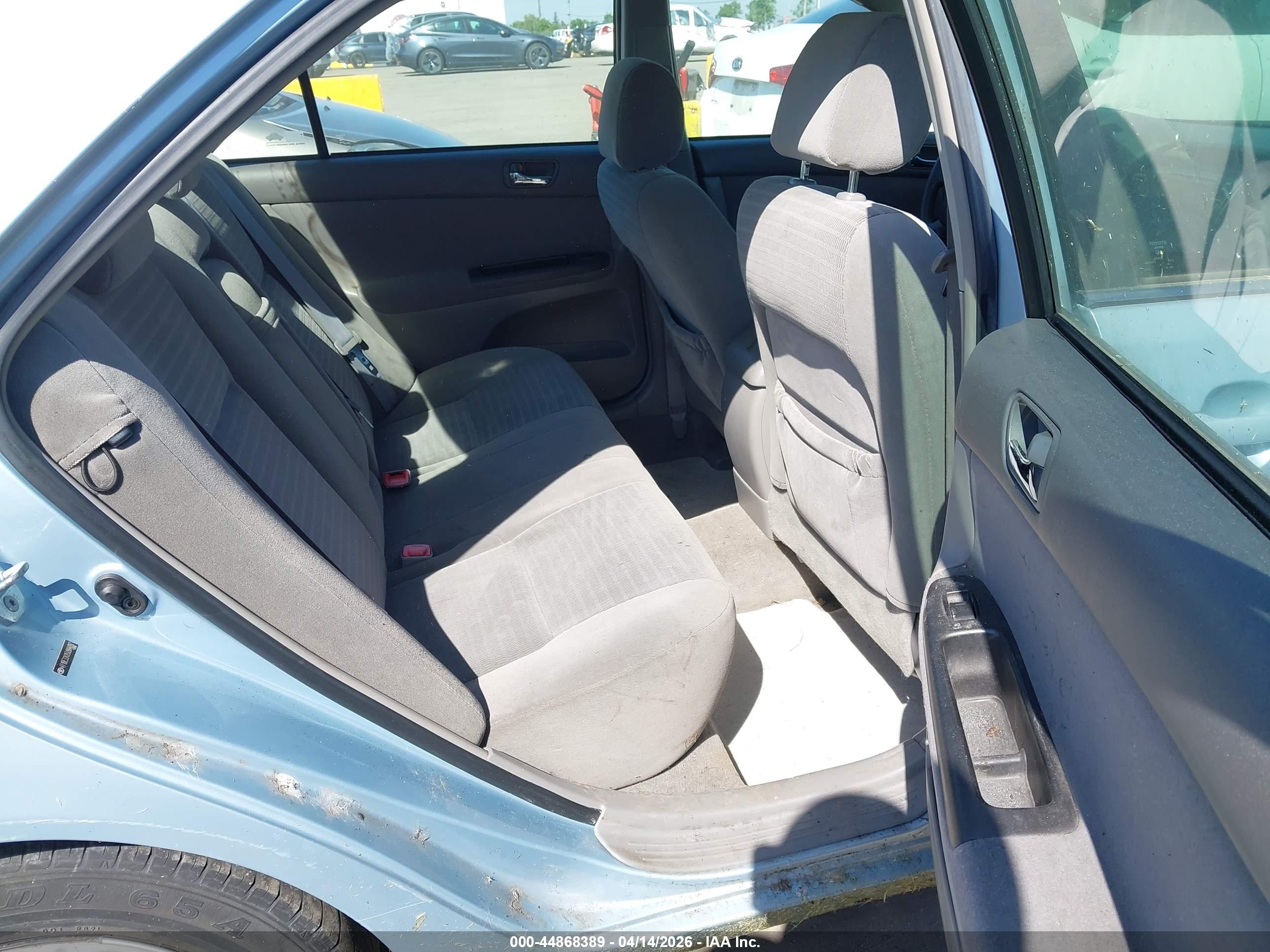 TOYOTA CAMRY image 8