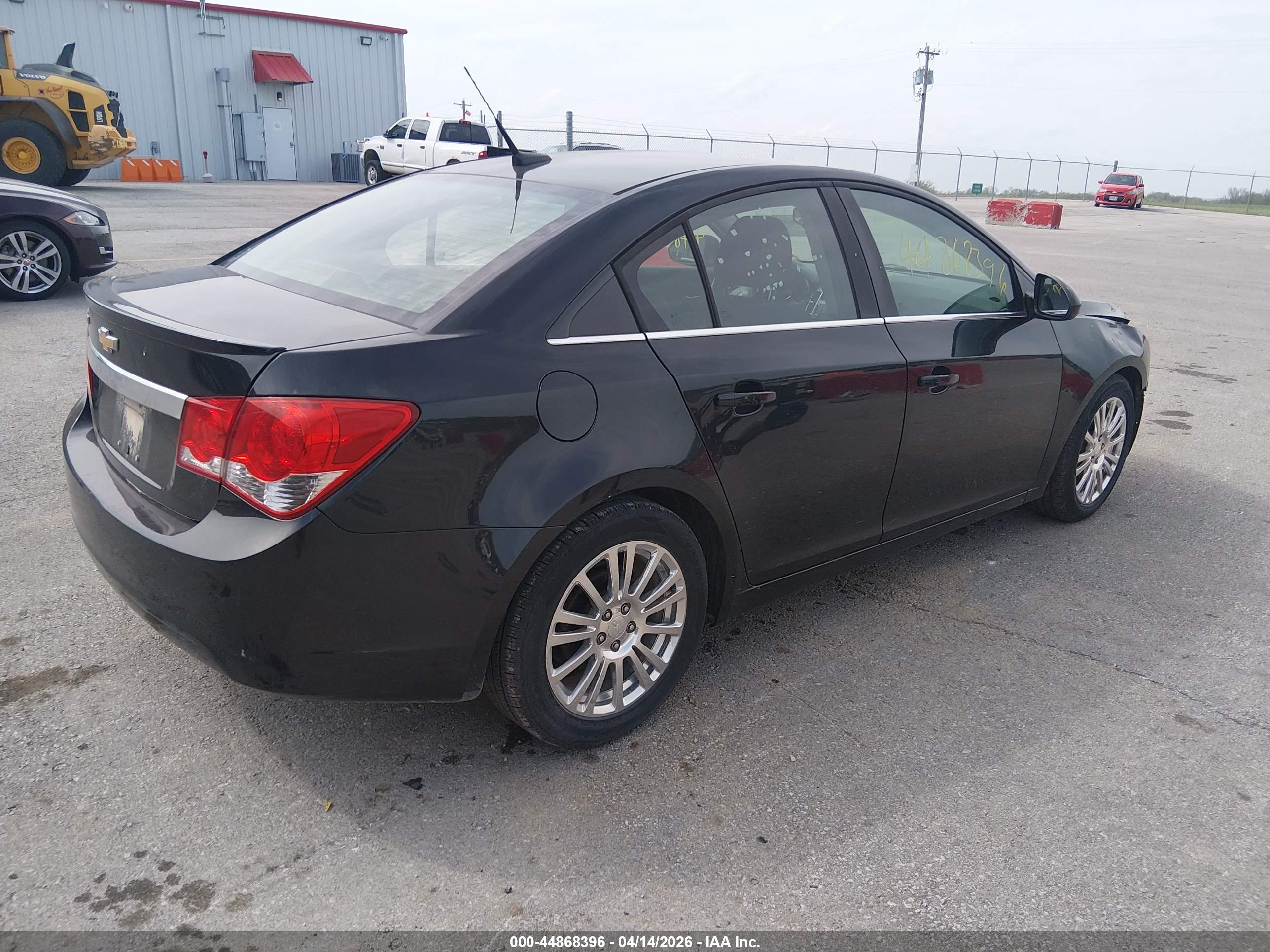 CHEVROLET CRUZE image 4