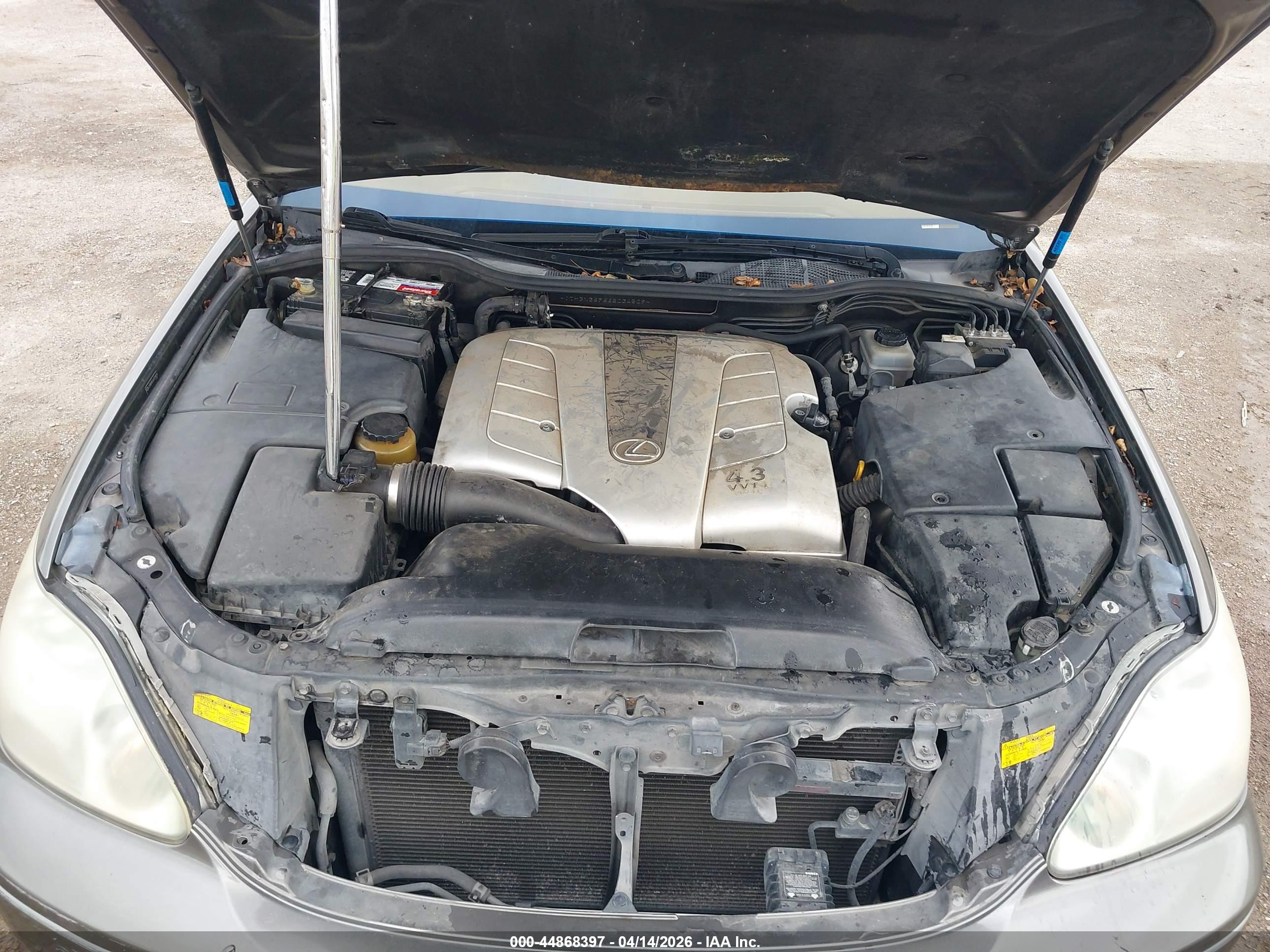 LEXUS LS image 10