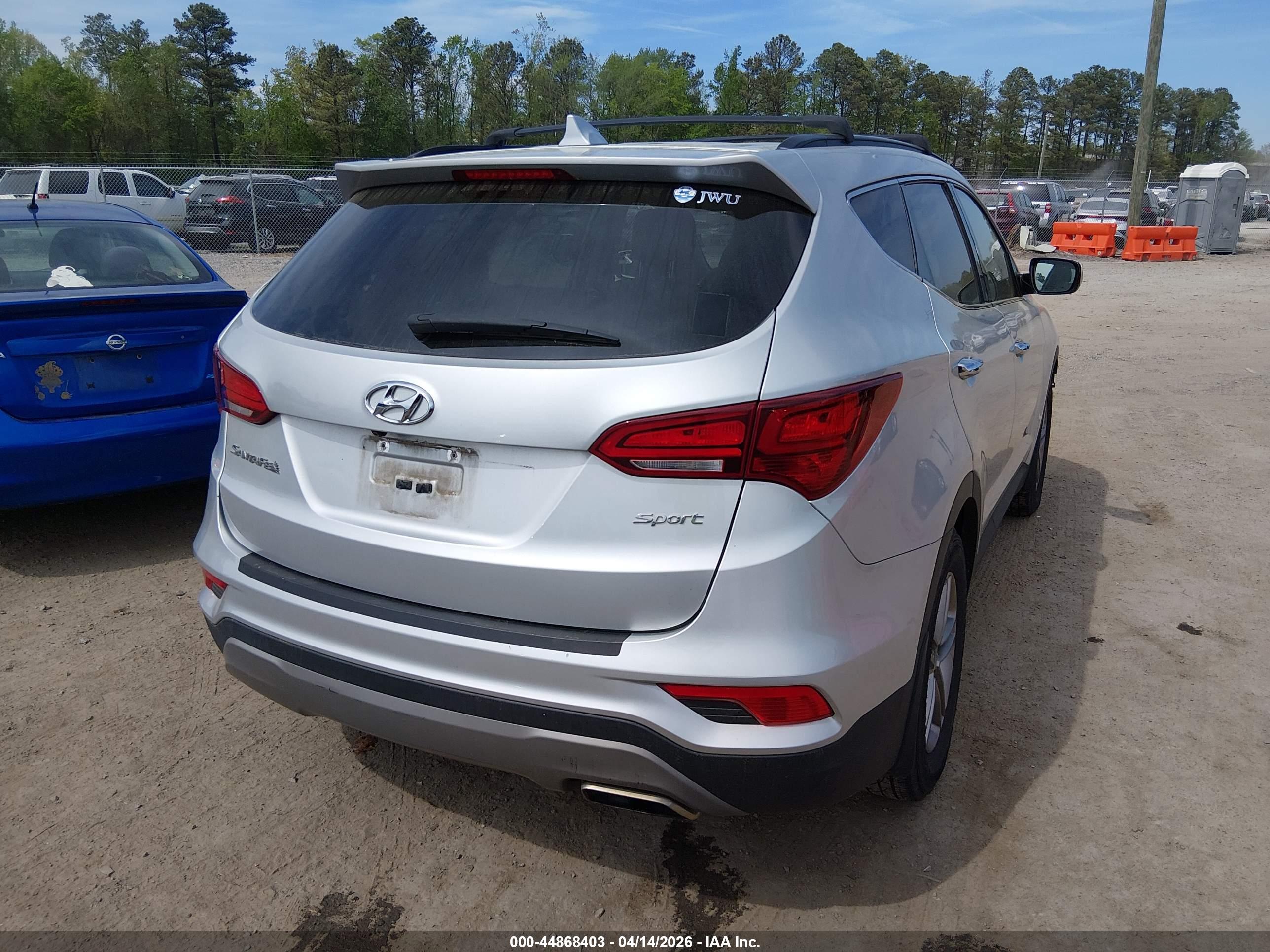 HYUNDAI SANTA image 4