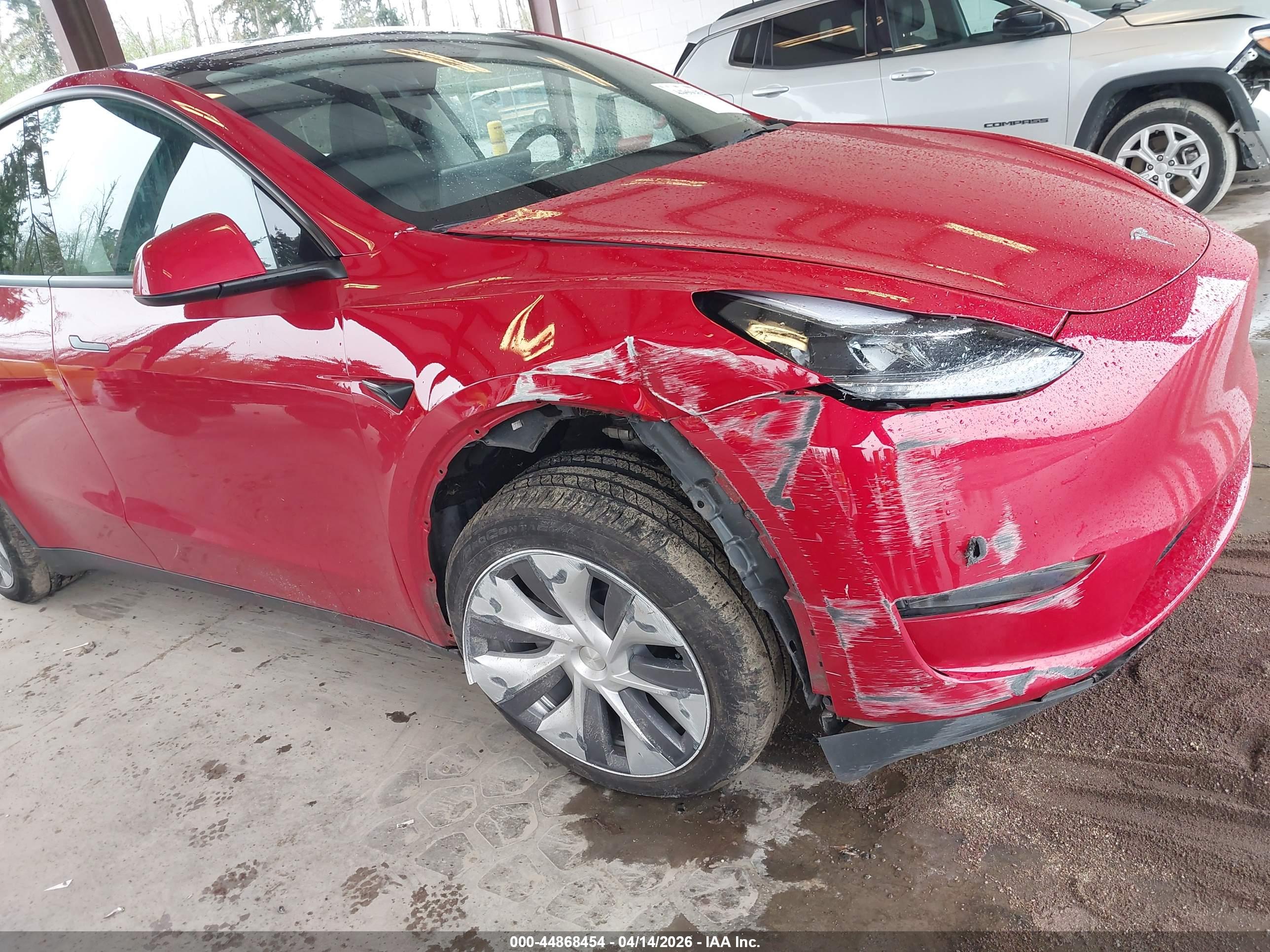 TESLA MODEL image 6