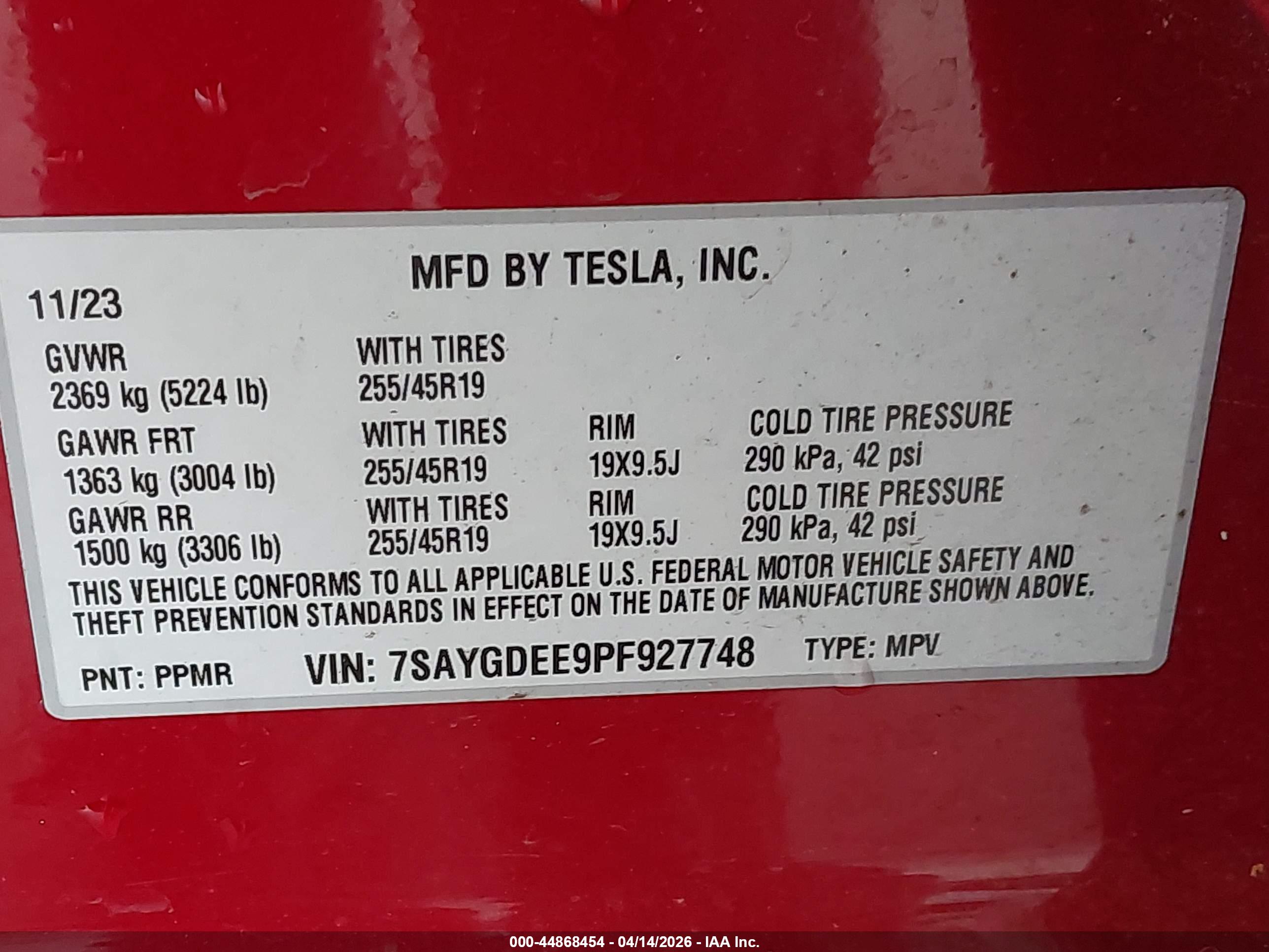 TESLA MODEL image 9