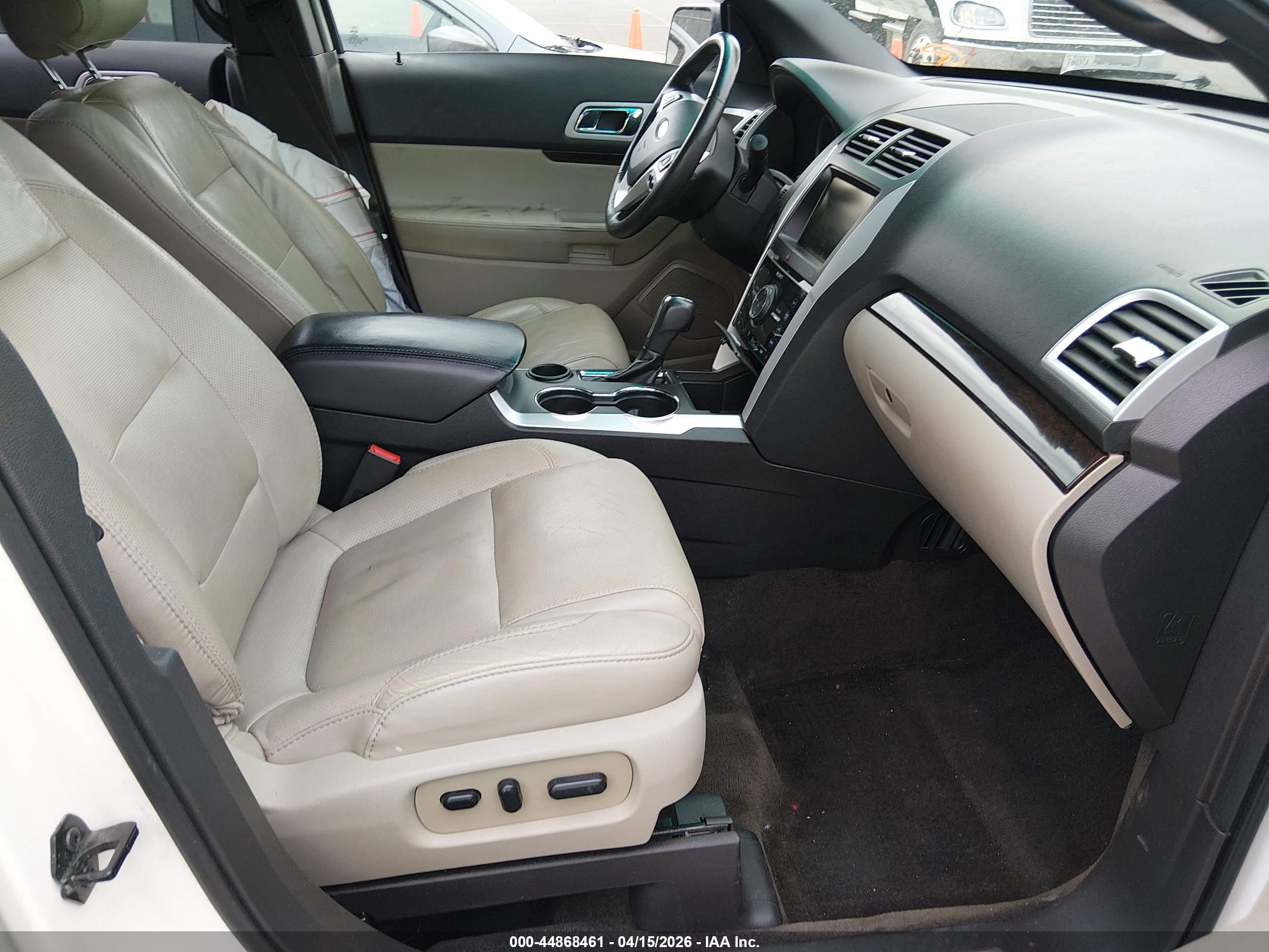 FORD EXPLORER image 5