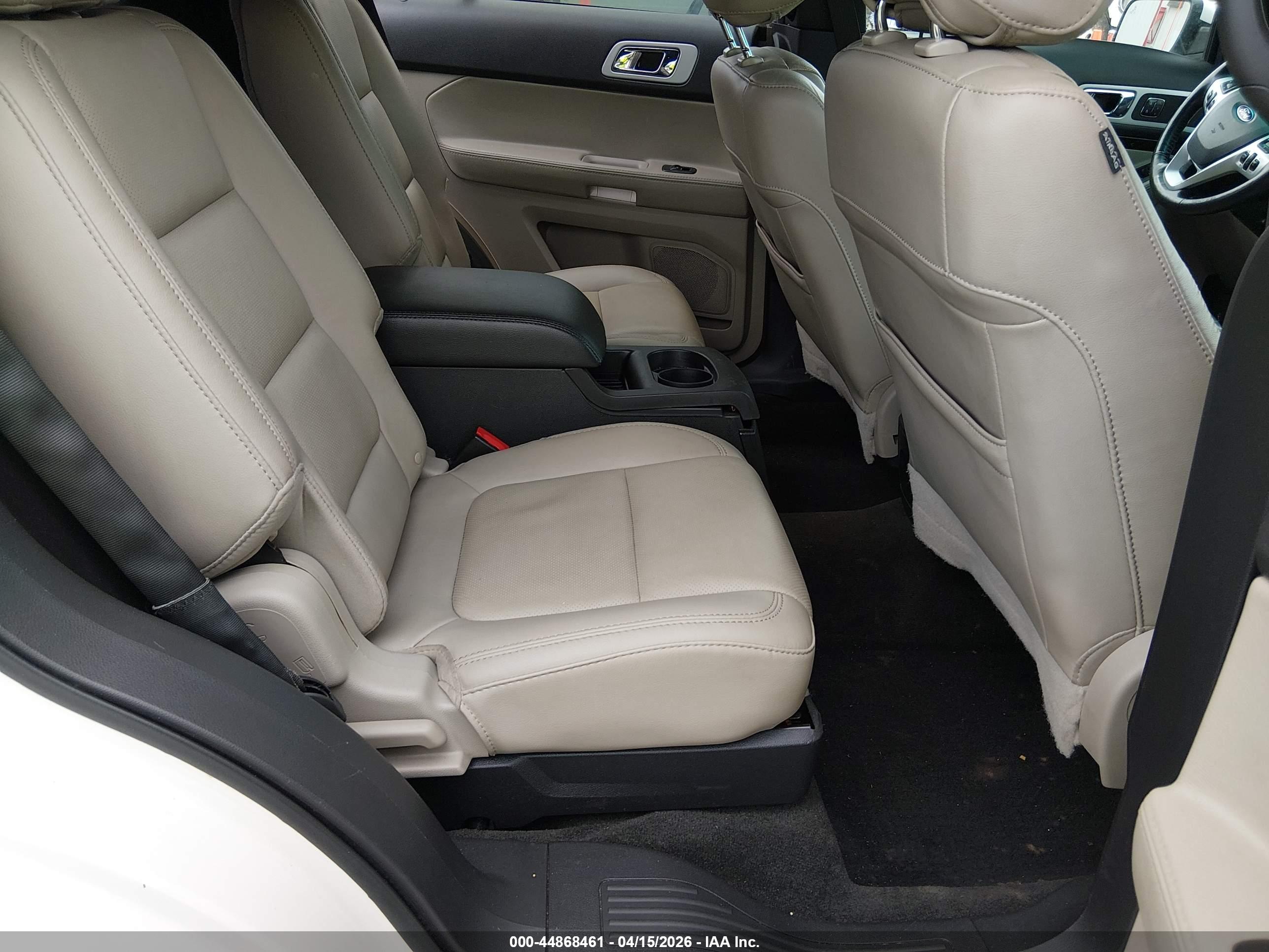 FORD EXPLORER image 8