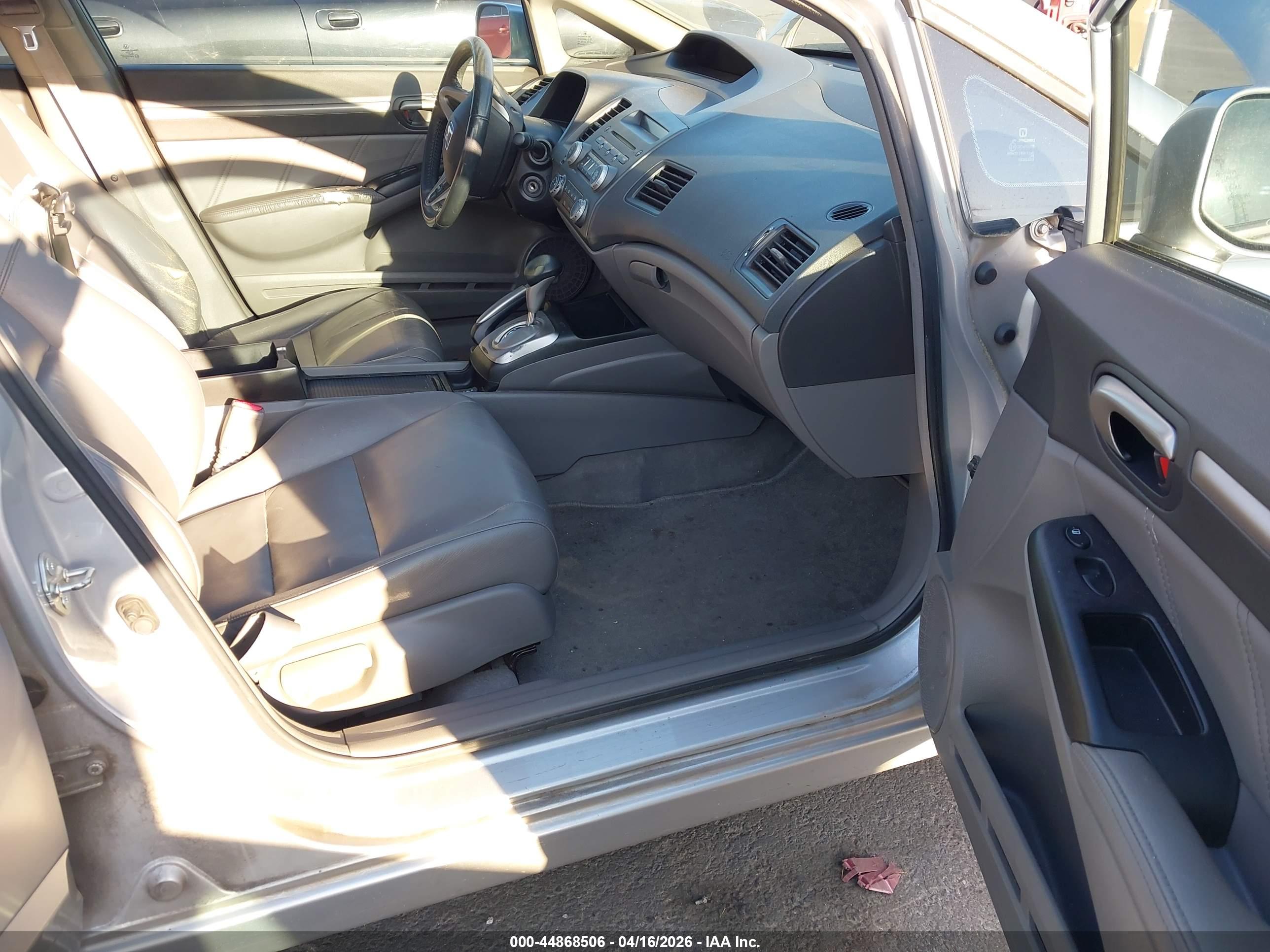 HONDA CIVIC image 5