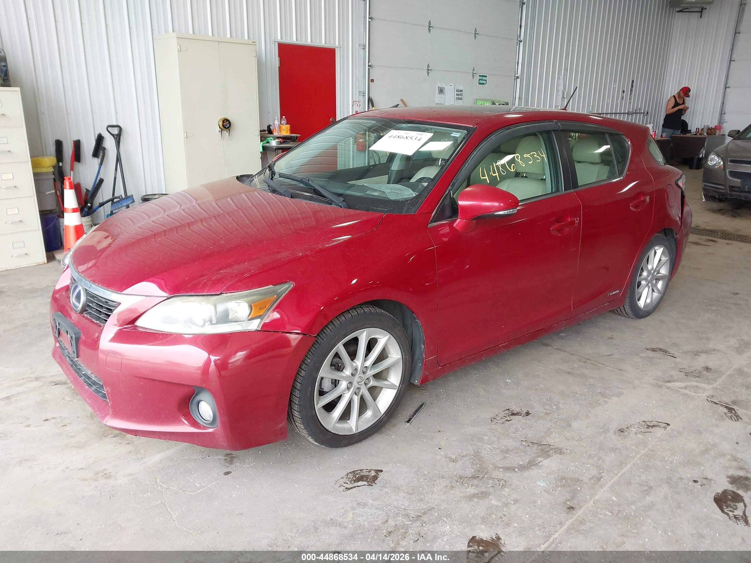 LEXUS CT image 2