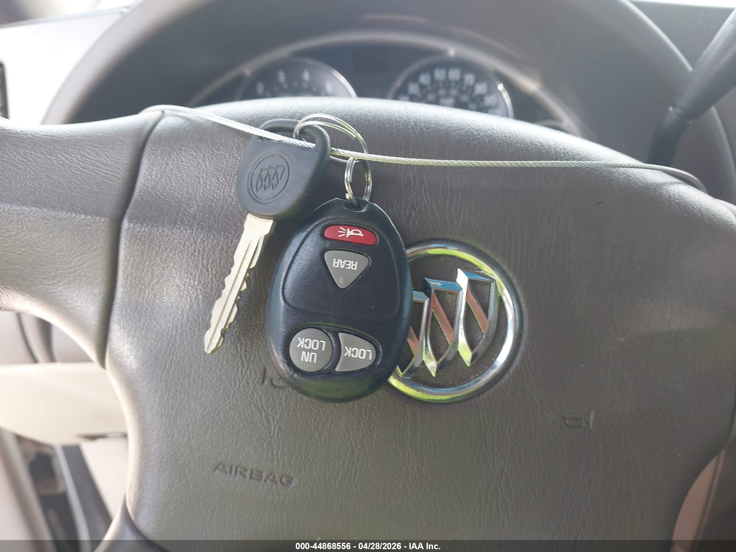 BUICK RENDEZVOUS image 11
