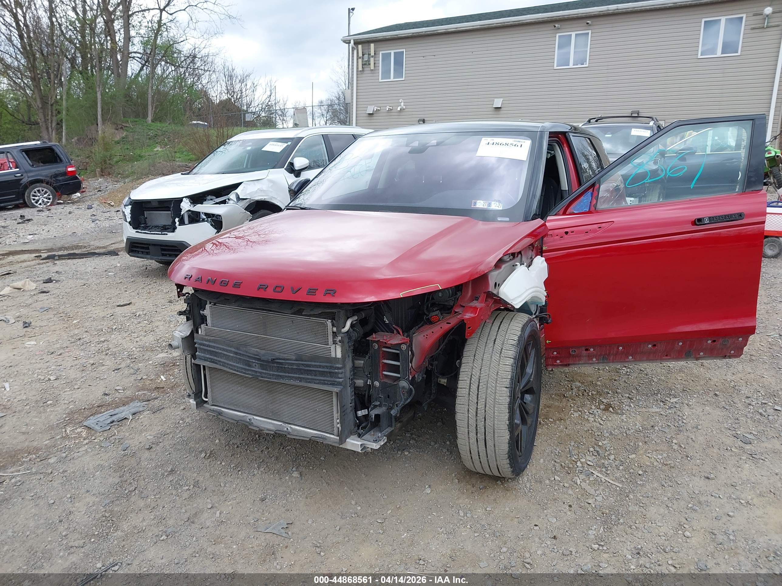 LAND ROVER image 6